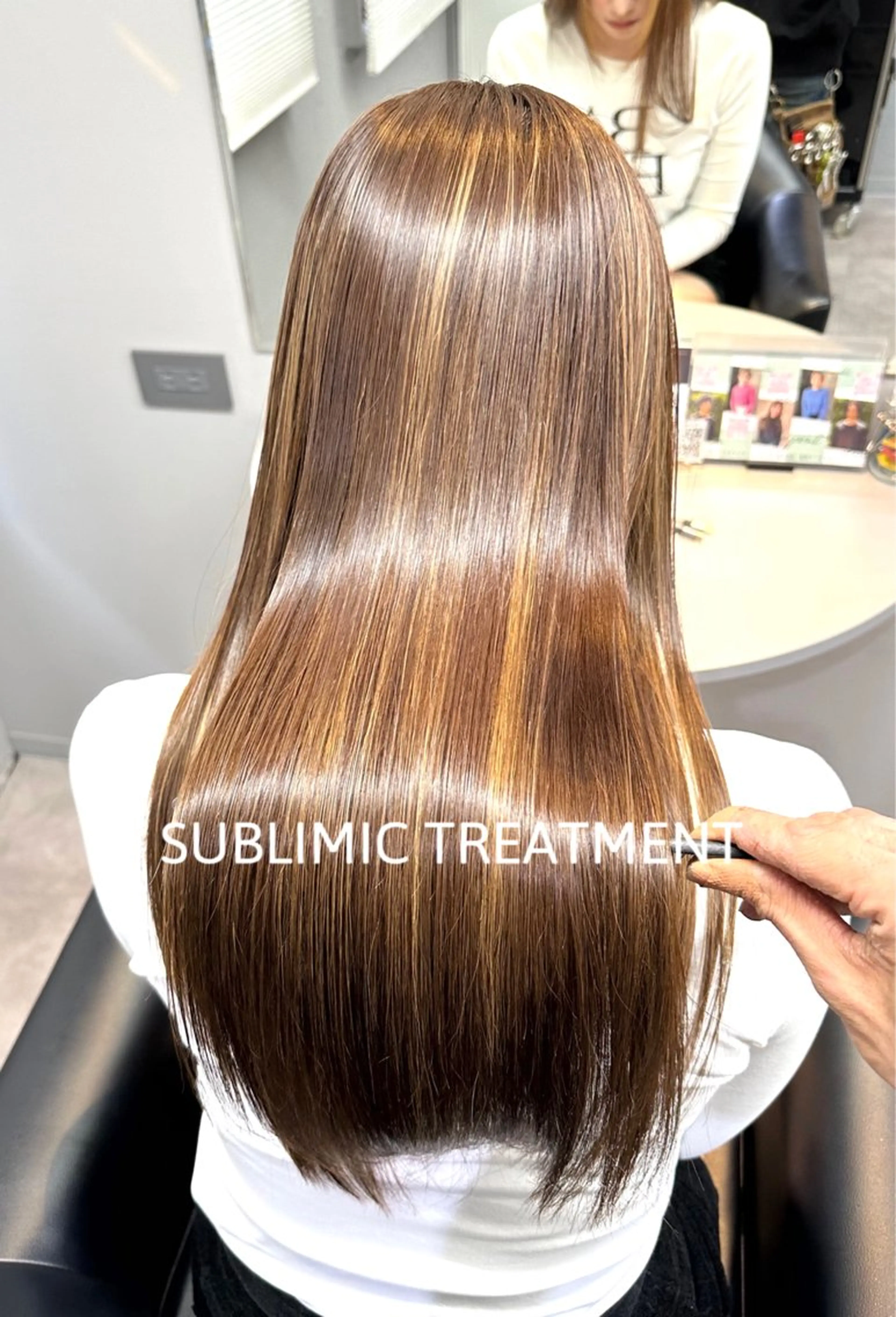 ロング カラー トリートメント 美髪矯正・レイヤー 倉友哉のヘアスタイル