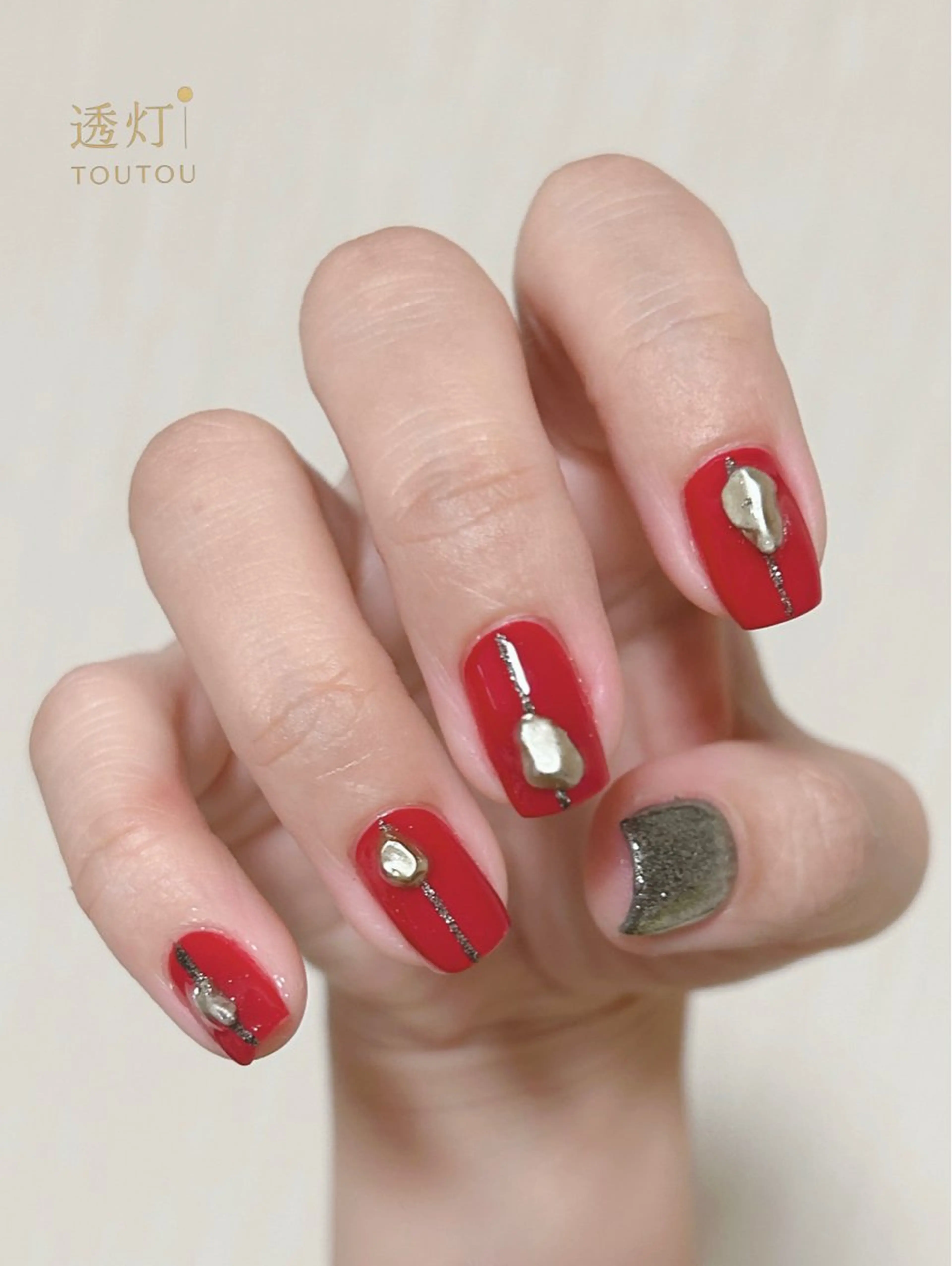 ネイル ハンドネイル 透灯 TOUTOU 🪄のネイルデザイン