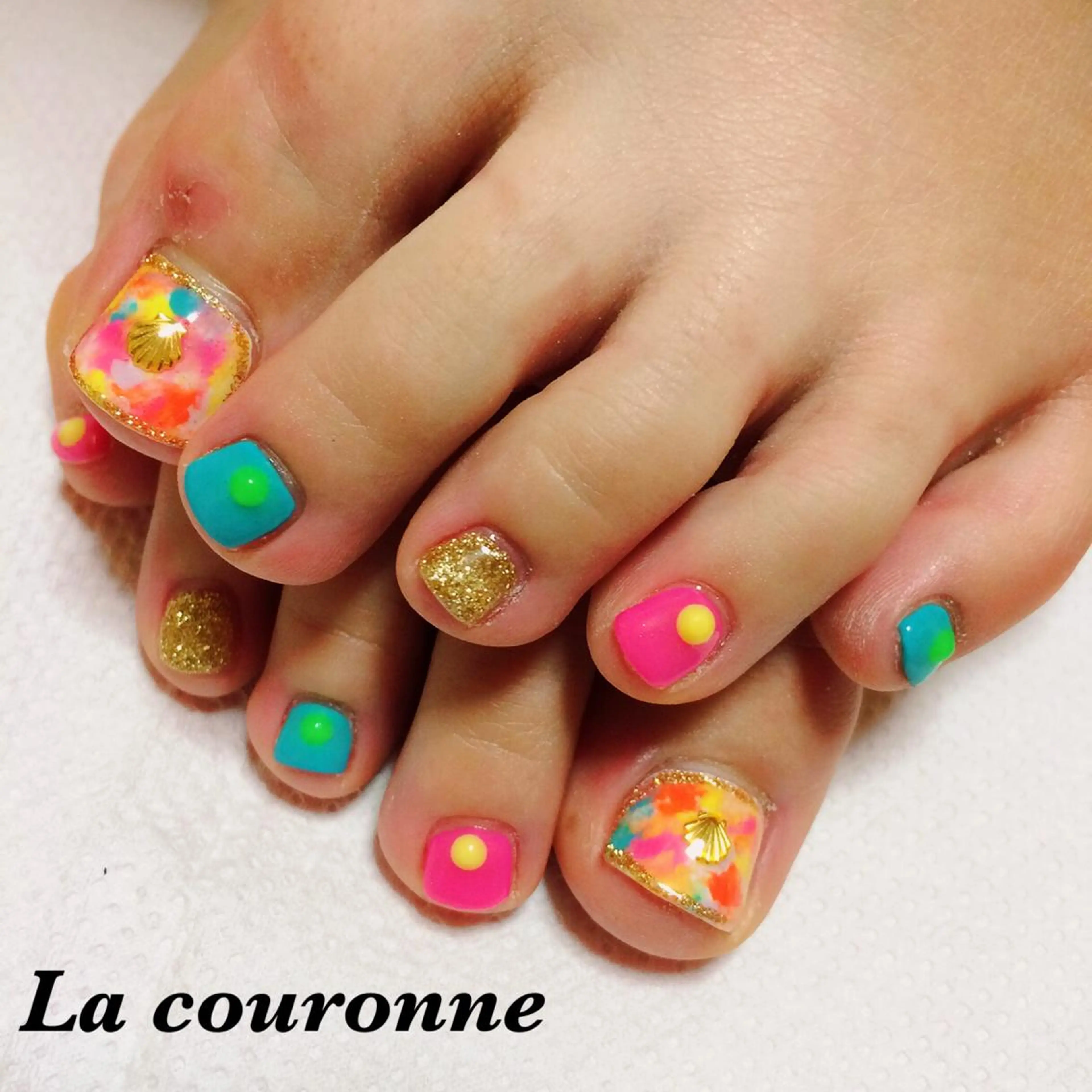 ネイル Lacouronne NATSUMIのネイルデザイン