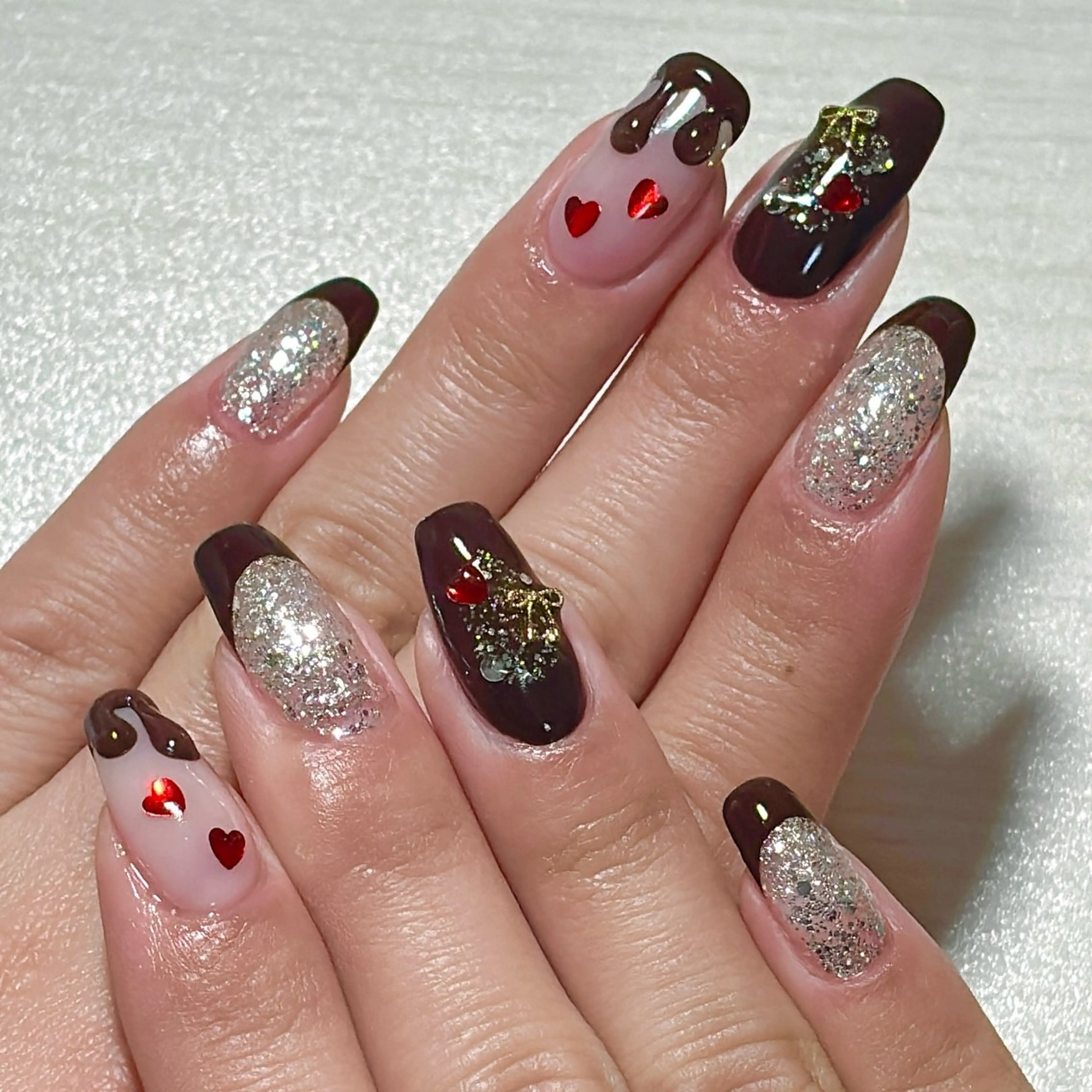 ネイル abbie新宿東口店所属・Tsunemi Sumireのネイルデザイン