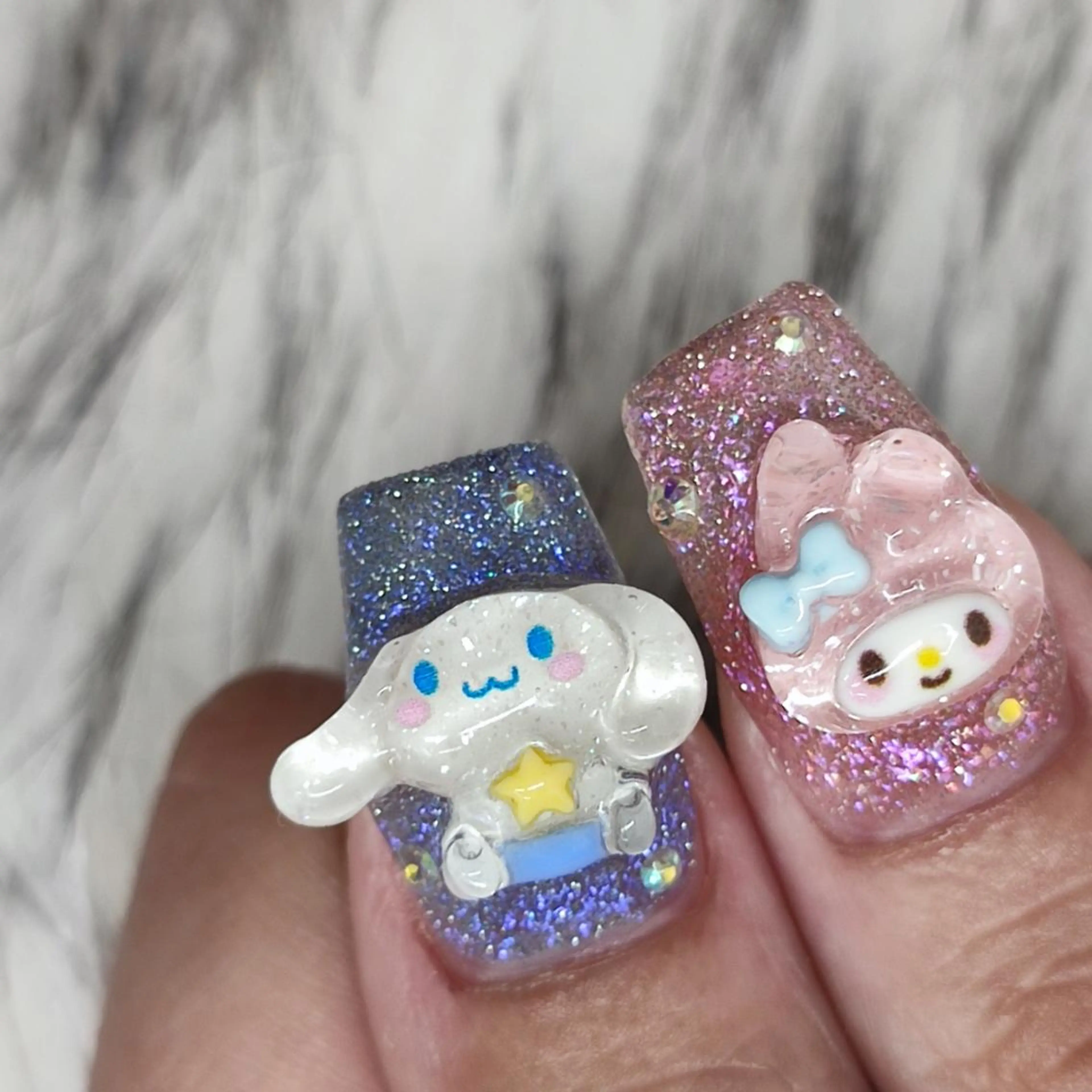 ネイル ハンドネイル RUNWAY 　　の眉毛・アイブロウイメージ