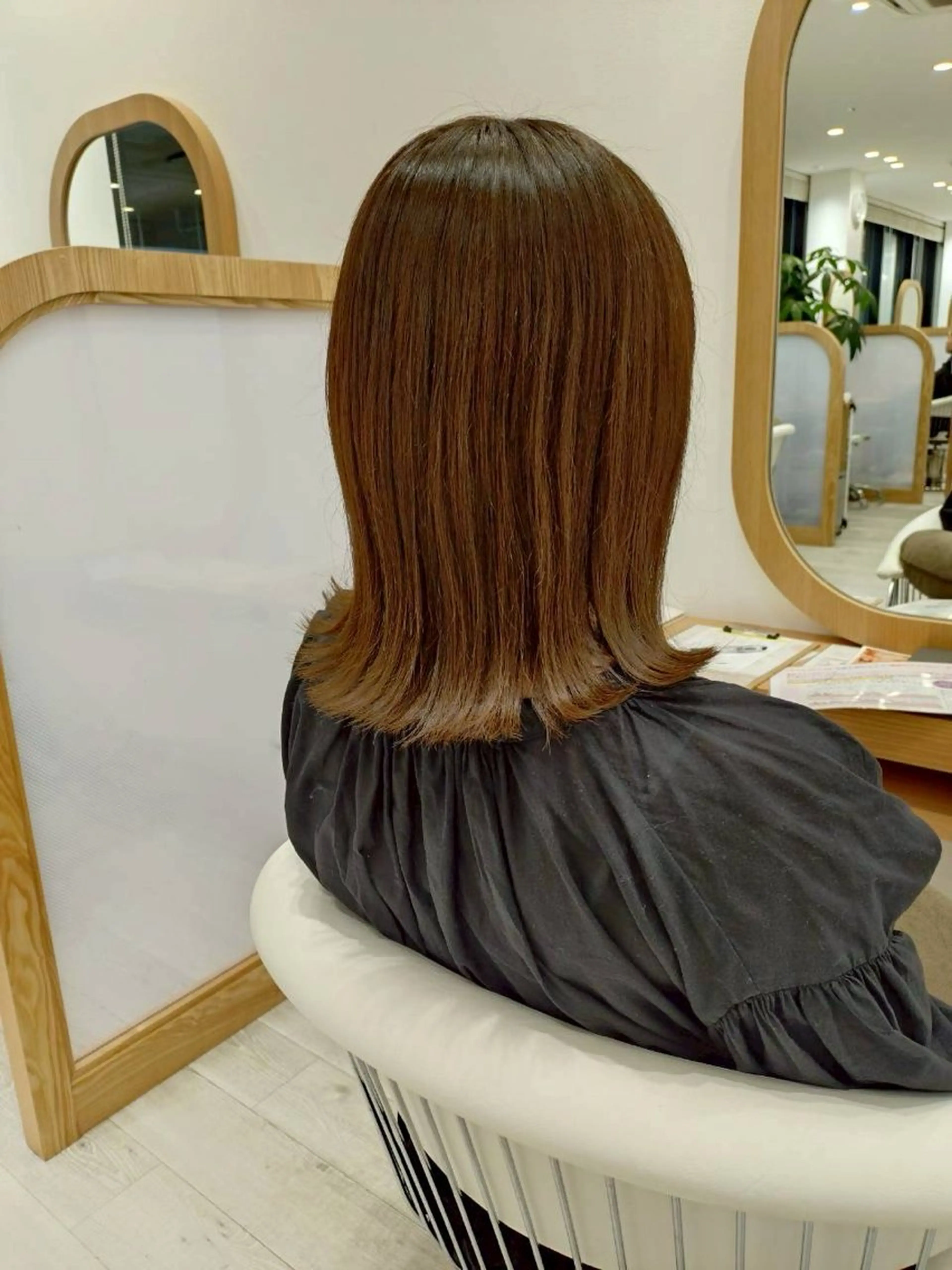 ミディアム adorable 山田菜々美のヘアスタイル