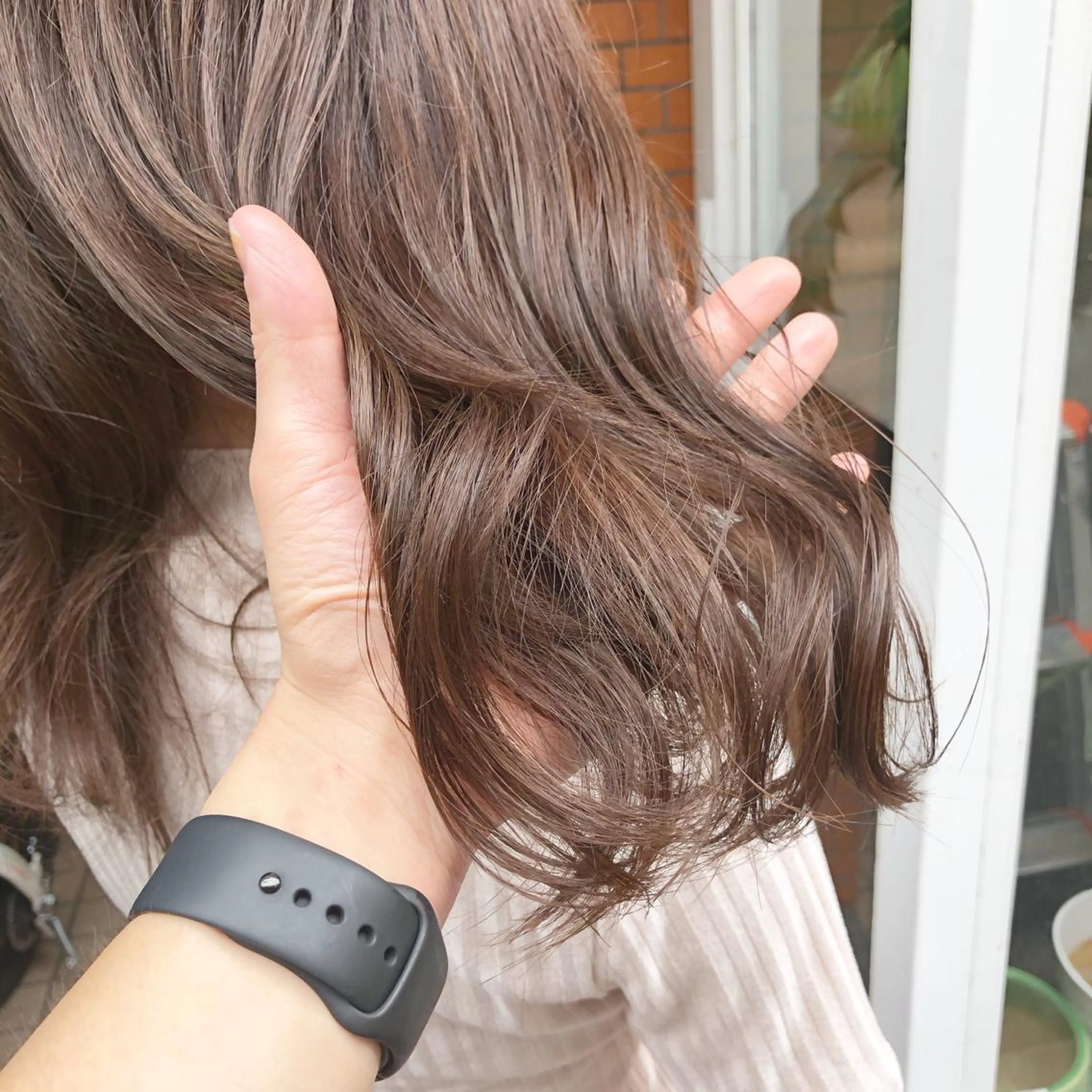 ミディアム カラー パーマ ヘアアレンジ メンズ キッズ ネイル マツエク・マツパ カット ヘアカラー トリートメント 艶髪育成サロン 京橋　shinのヘアスタイル