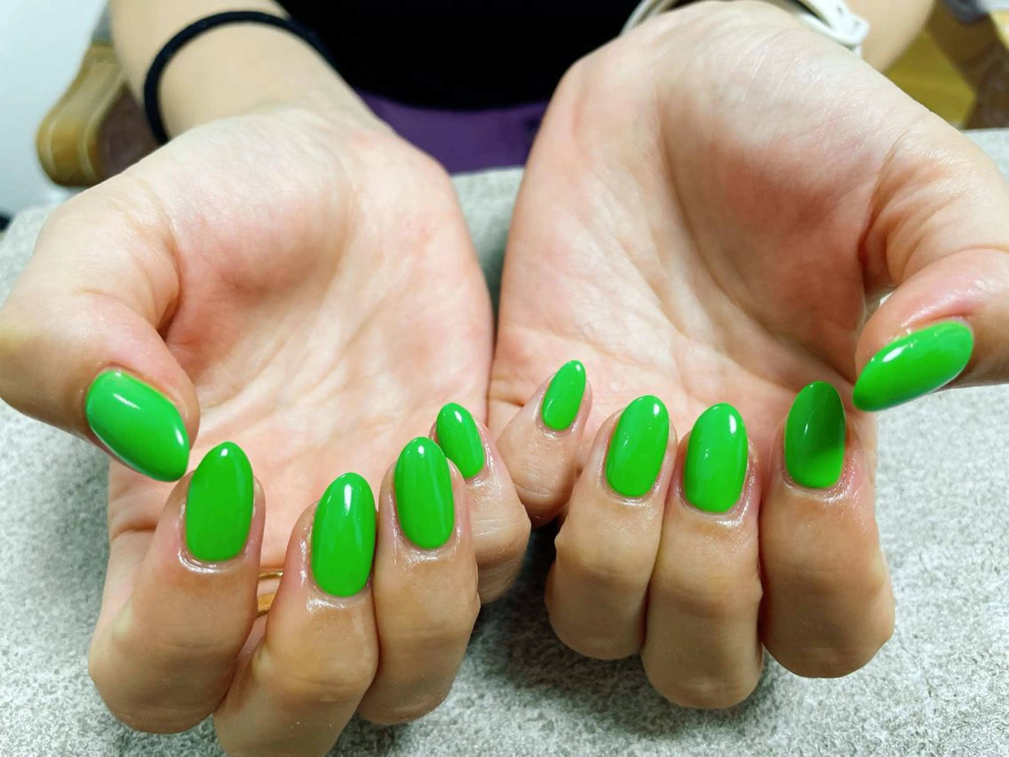 ネイル グリーン ハンドネイル mogunail &blowのネイルデザイン