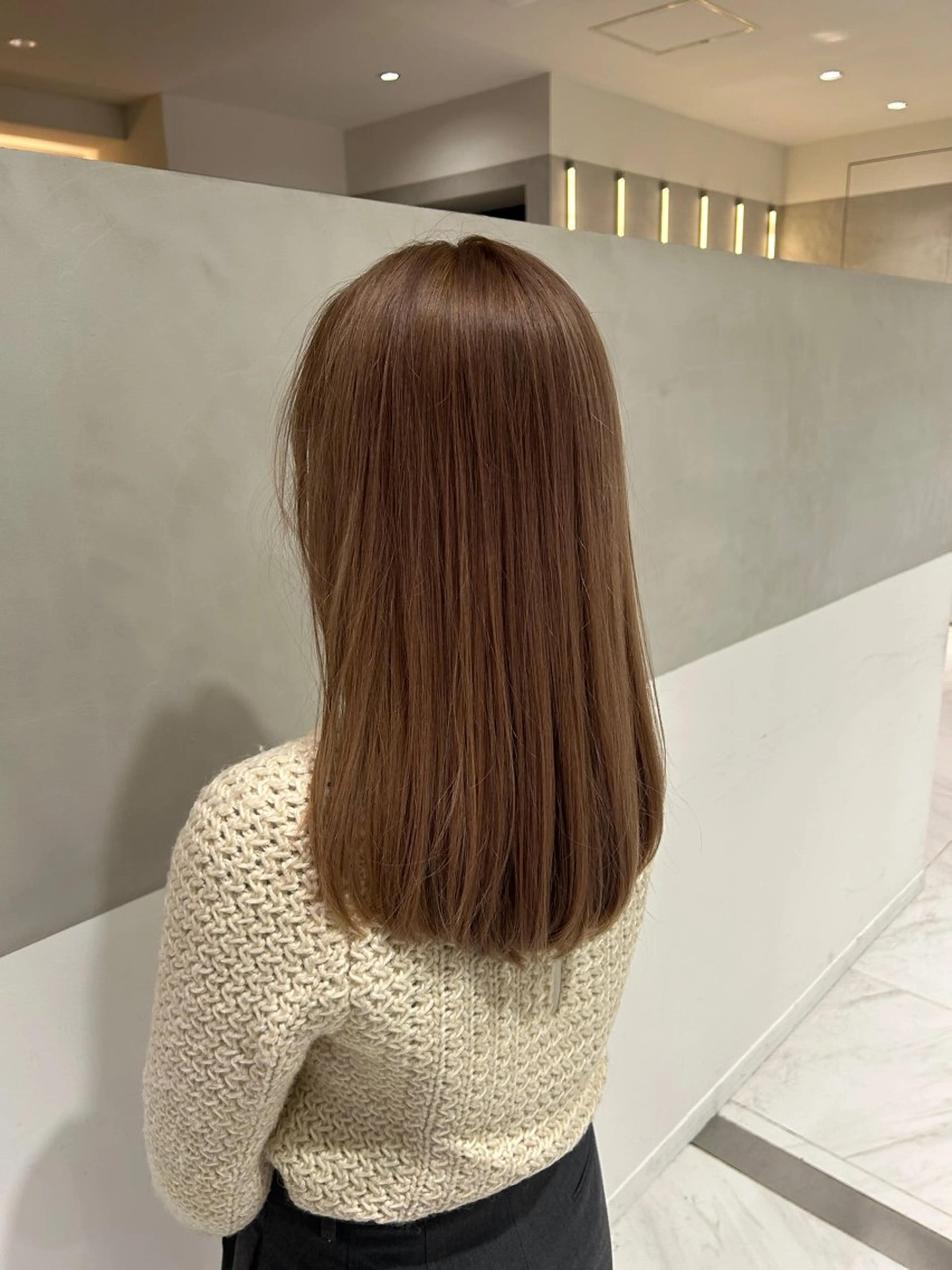 セミロング 似合わせレイヤー 🩶アヤラのヘアスタイル