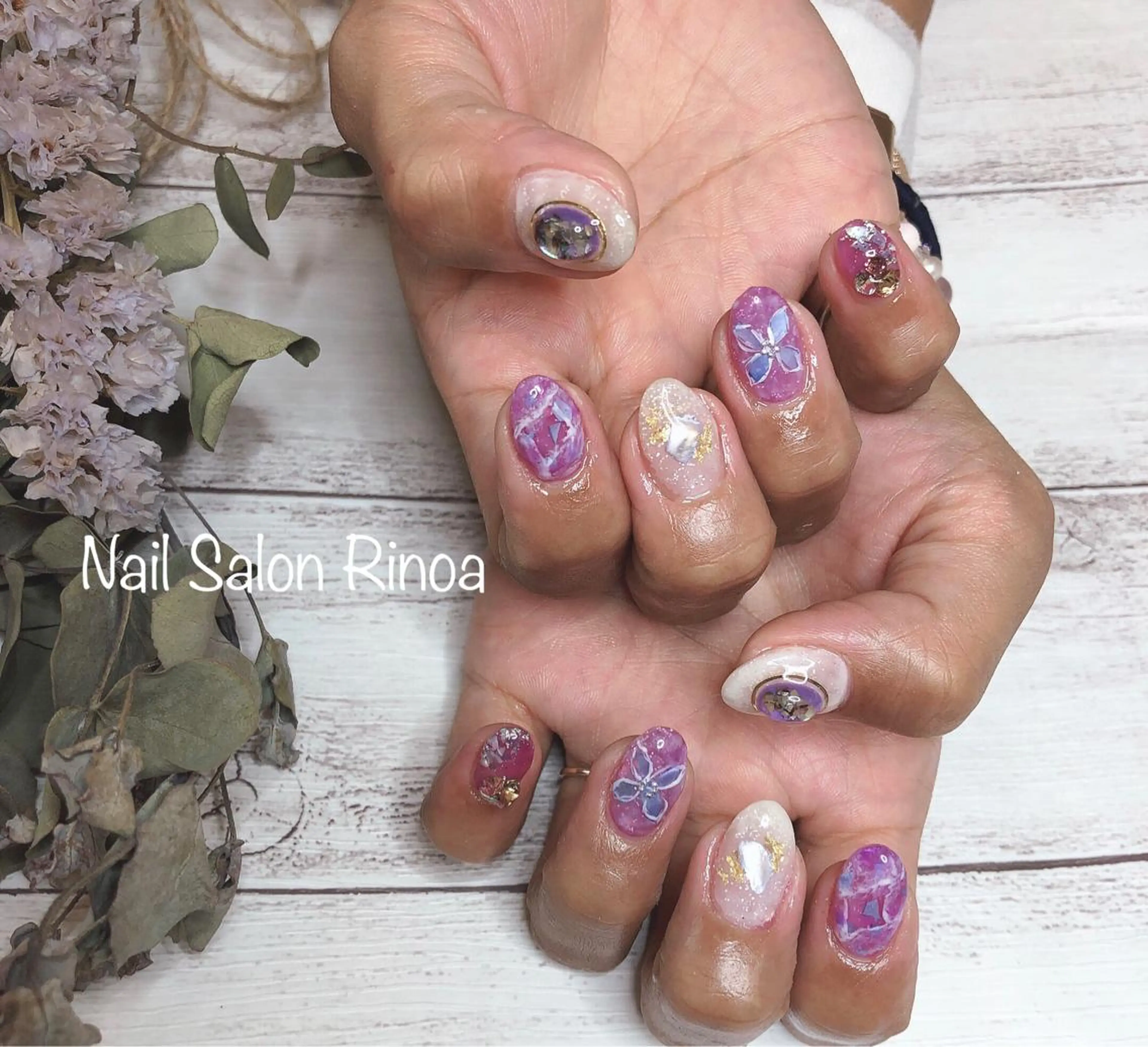 ネイル ストーンネイル Nail Salon Rinoaのネイルデザイン