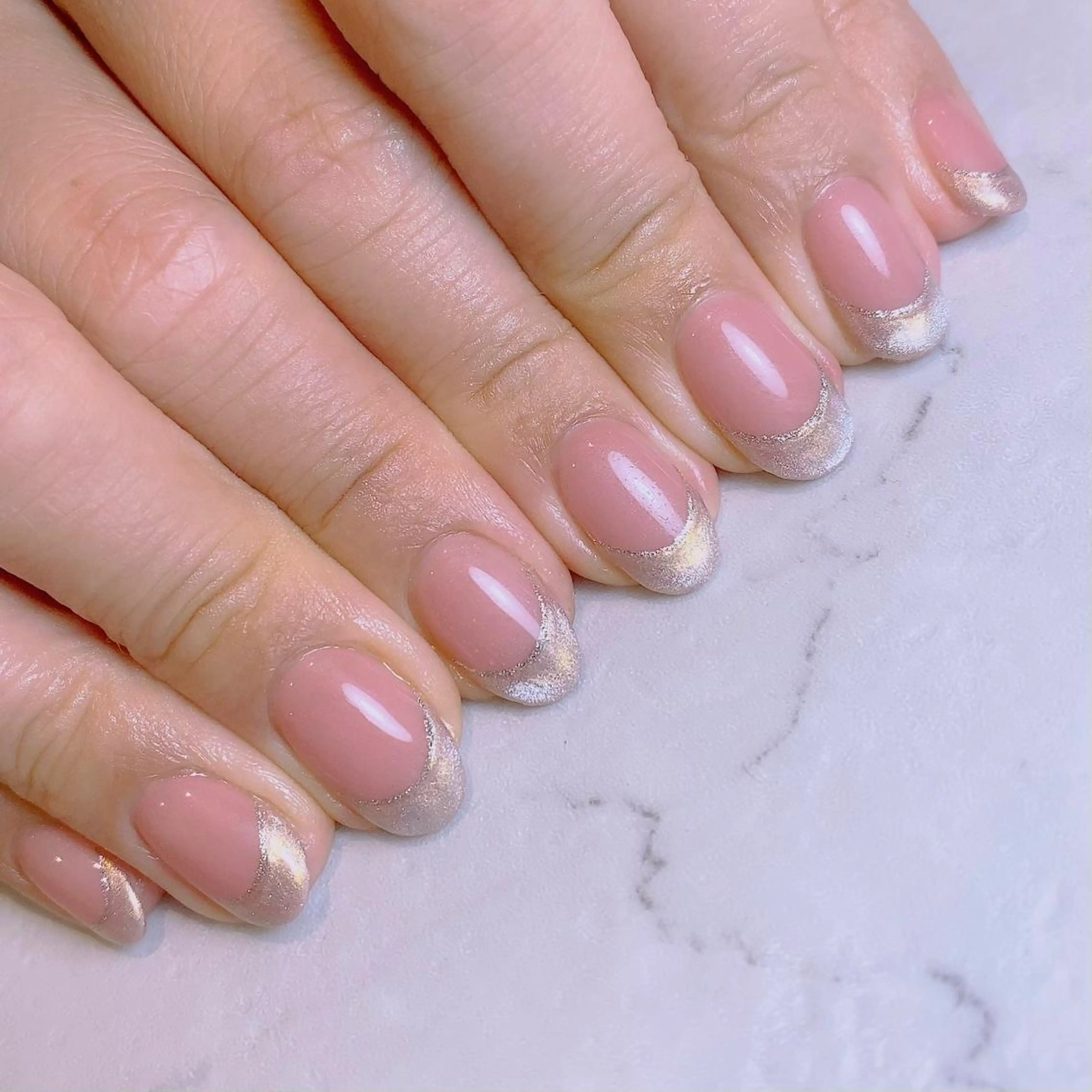 ネイル フレンチネイル ラメ(グリッター) マグネットネイル プライベートサロン Rのネイルデザイン