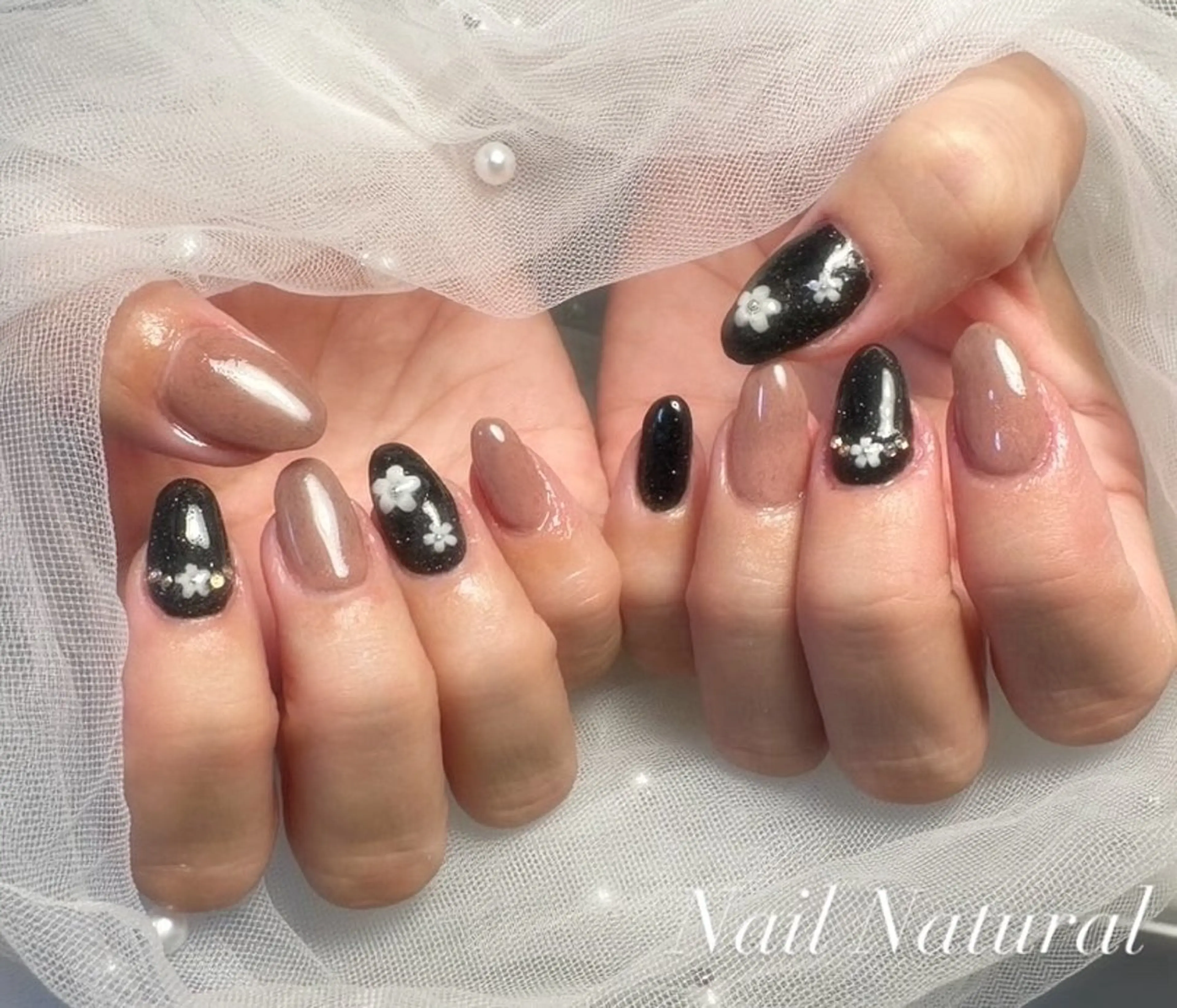 ネイル フラッシュネイル フットネイル フレンチネイル ジェルネイル ガラスフレンチ ハンドネイル Nail salon Natulalのネイルデザイン