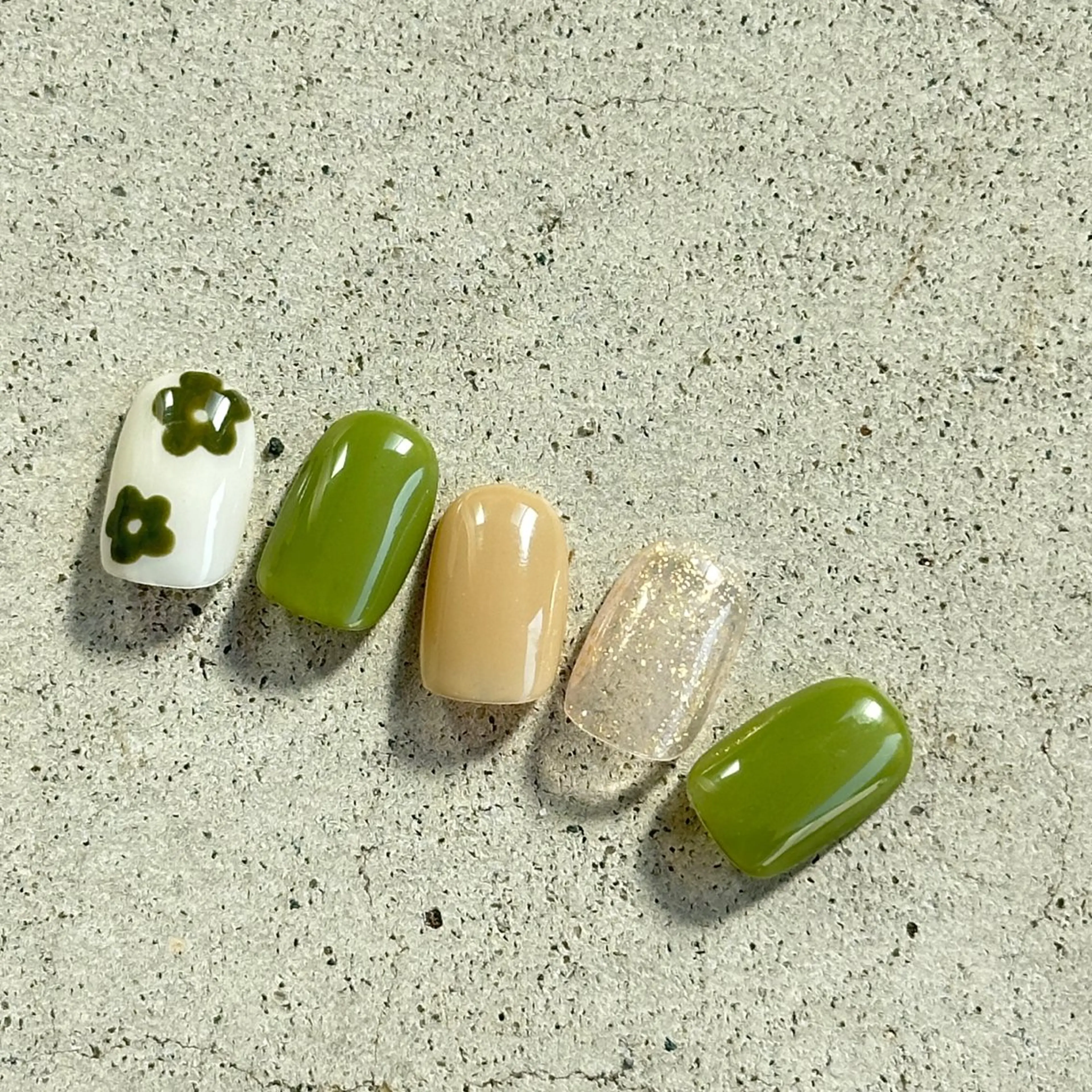 ネイル ハンドネイル mowa 🌿‬ kanaのネイルデザイン