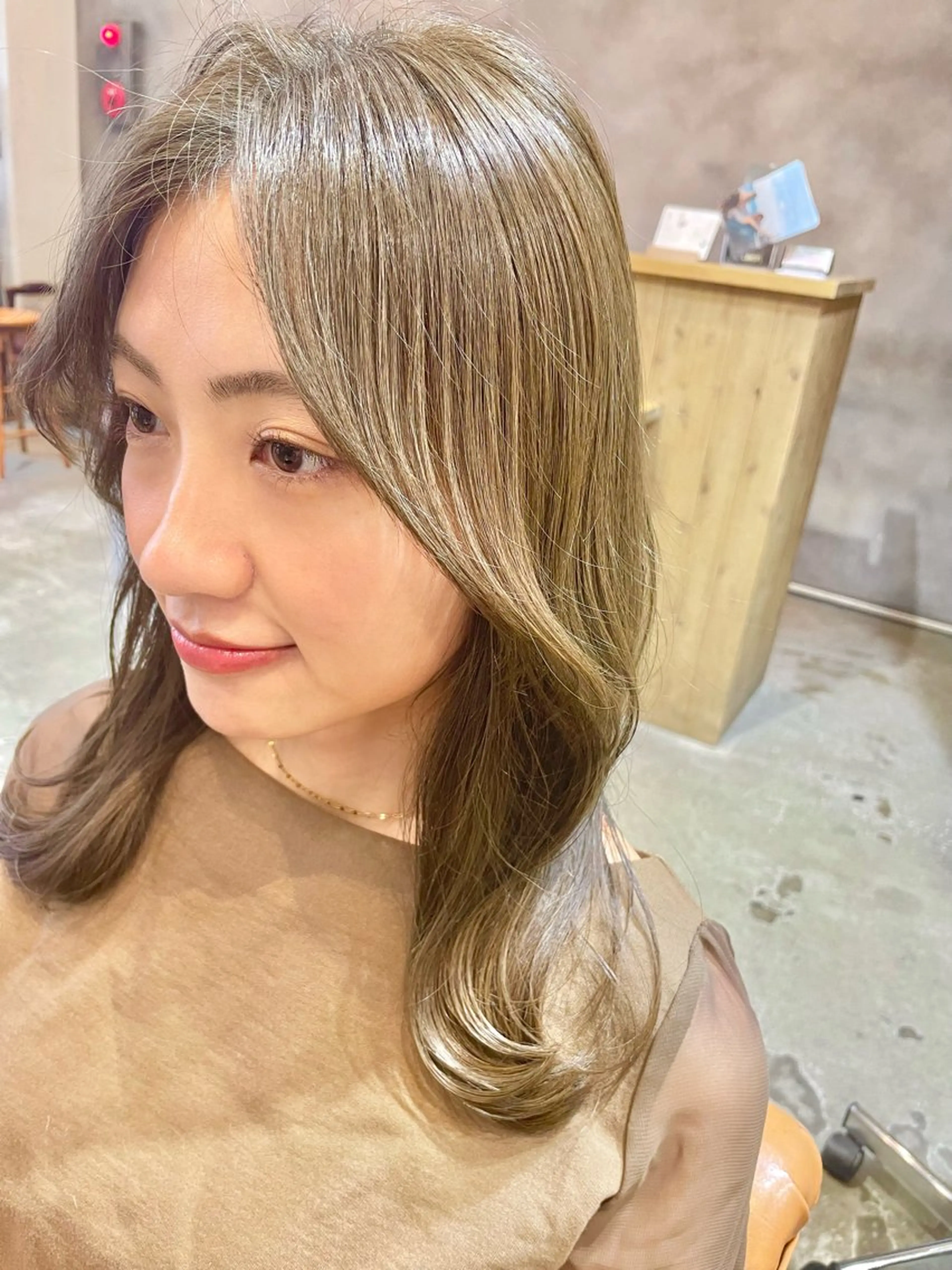 ミディアム 戸塚 直人のヘアスタイル