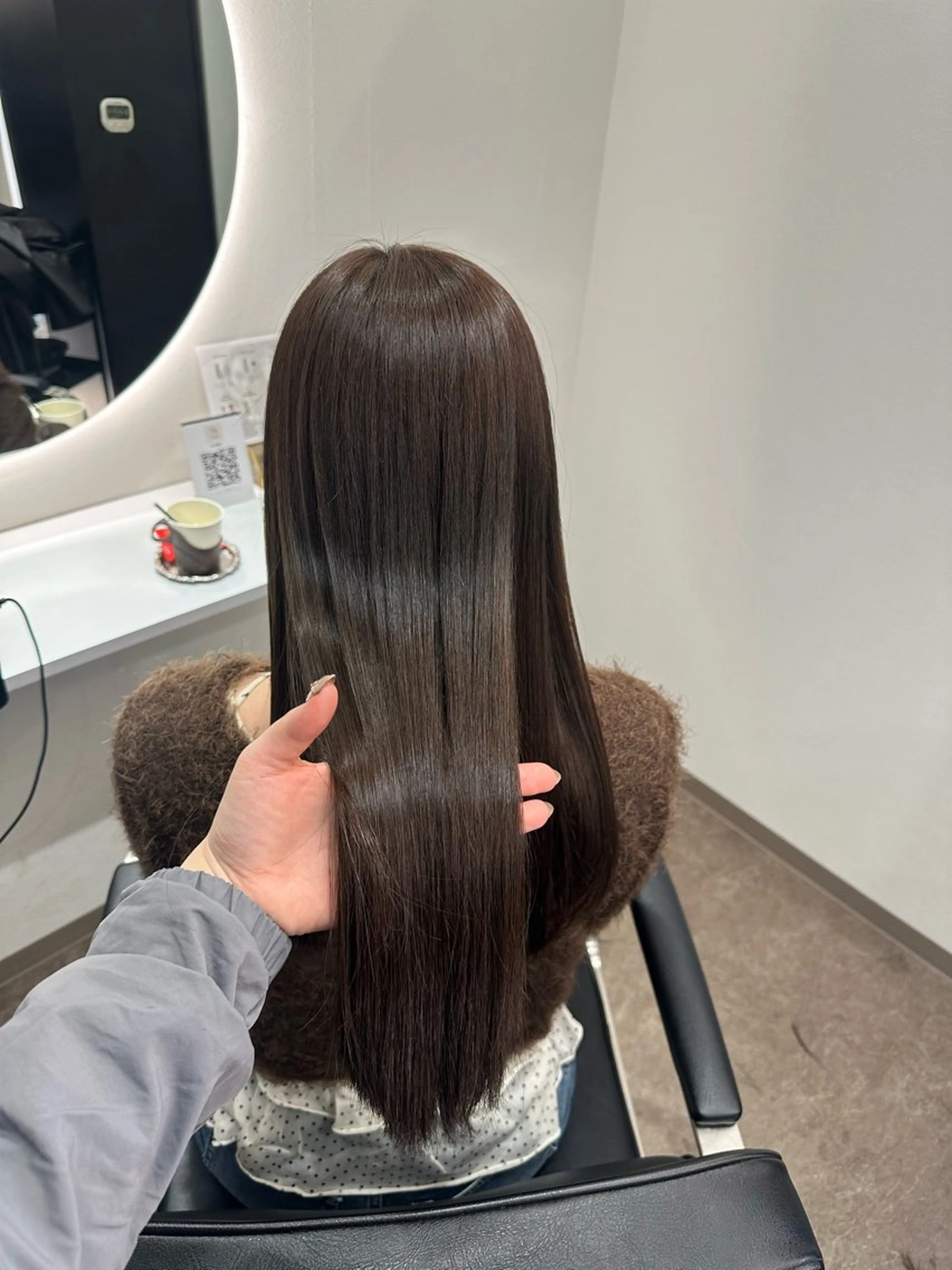 ロング アッシュ アッシュブラウン カット ヘアカラー トリートメント 当日限定 クーポン◎井口朝香のヘアスタイル