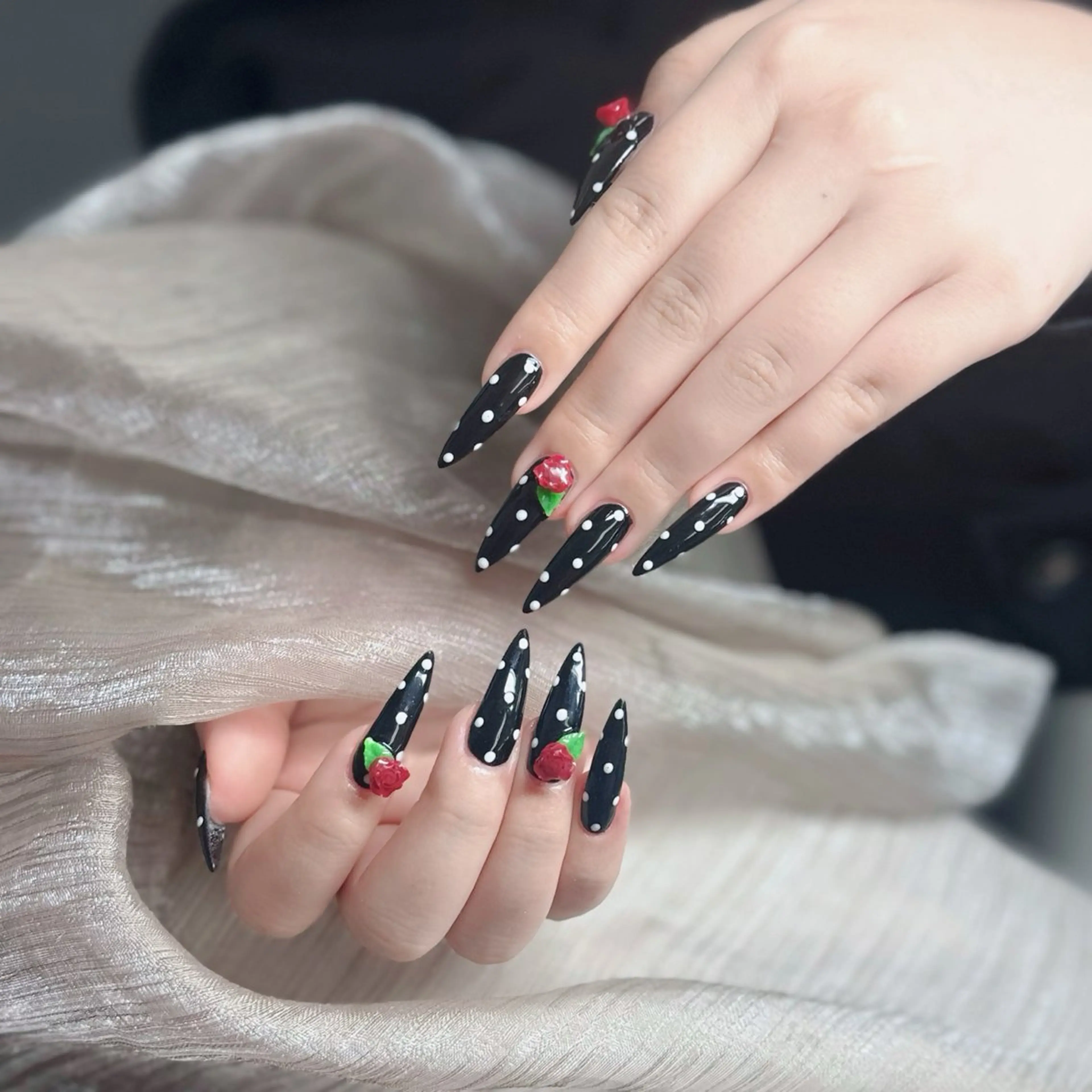 ネイル ジェルネイル 韓国ネイル マグネットネイル ネイルチップ 冬ネイル Lenie Nail Salonのネイルデザイン