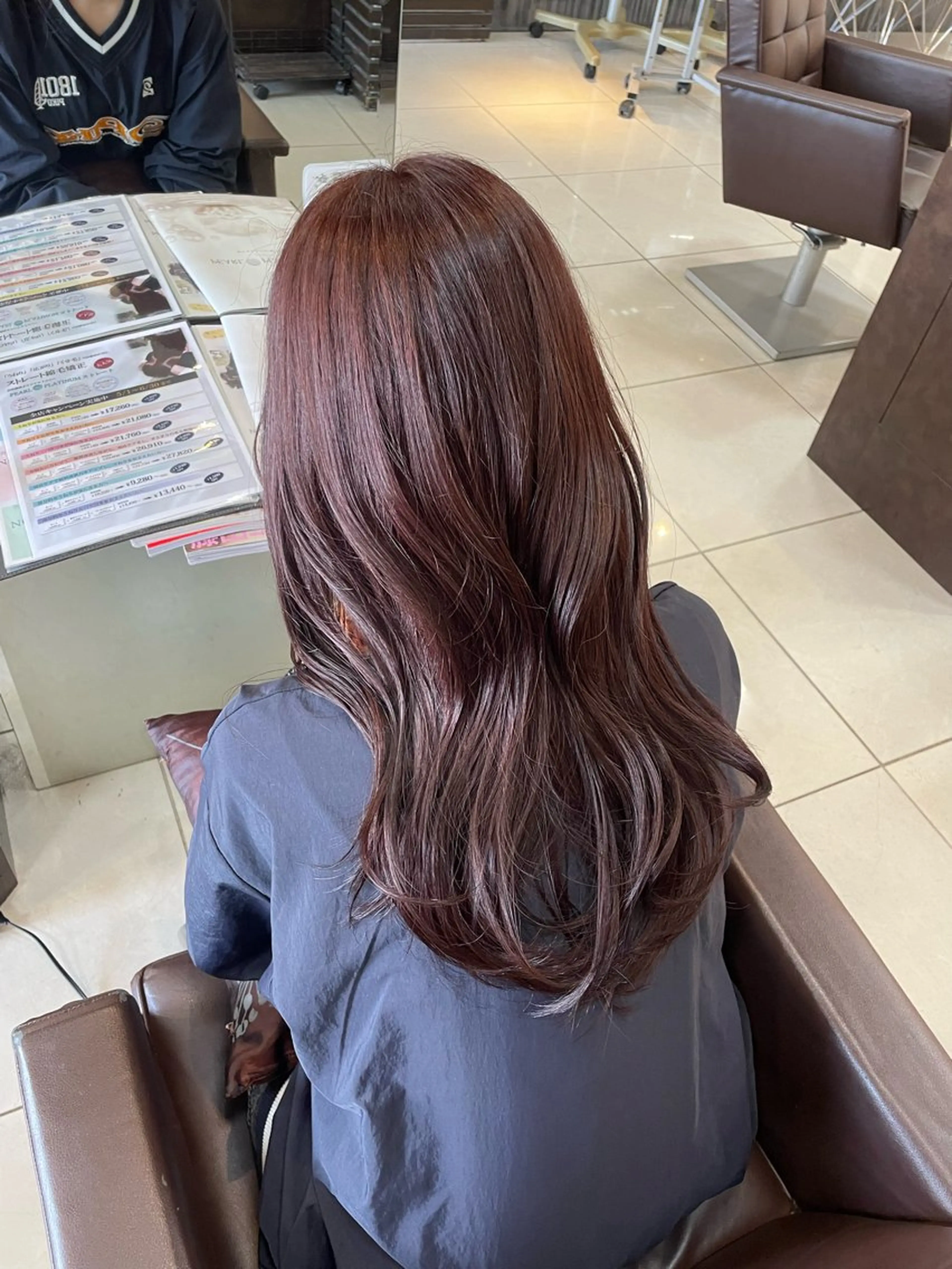 ロング カラー カット ヘアカラー トリートメント 🤎韓国ヘア ベージュ まゆか🤎のヘアスタイル