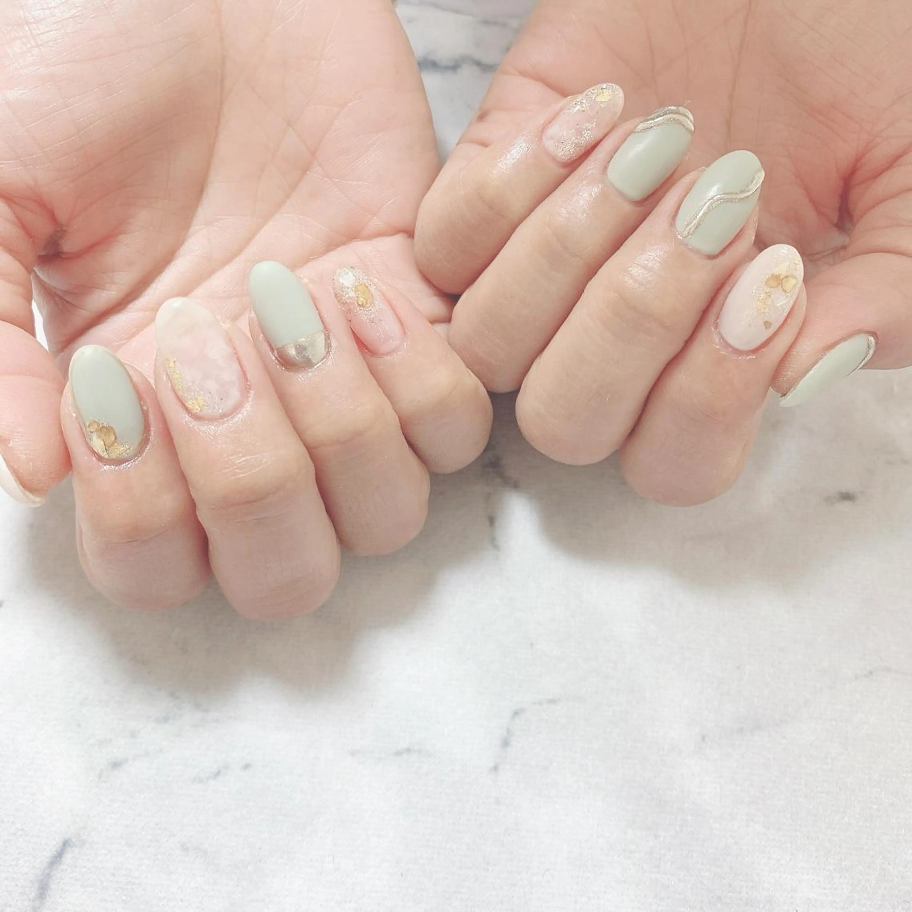 ネイル グリーン ニュアンスネイル Jeremy ♡ HARUKAのネイルデザイン