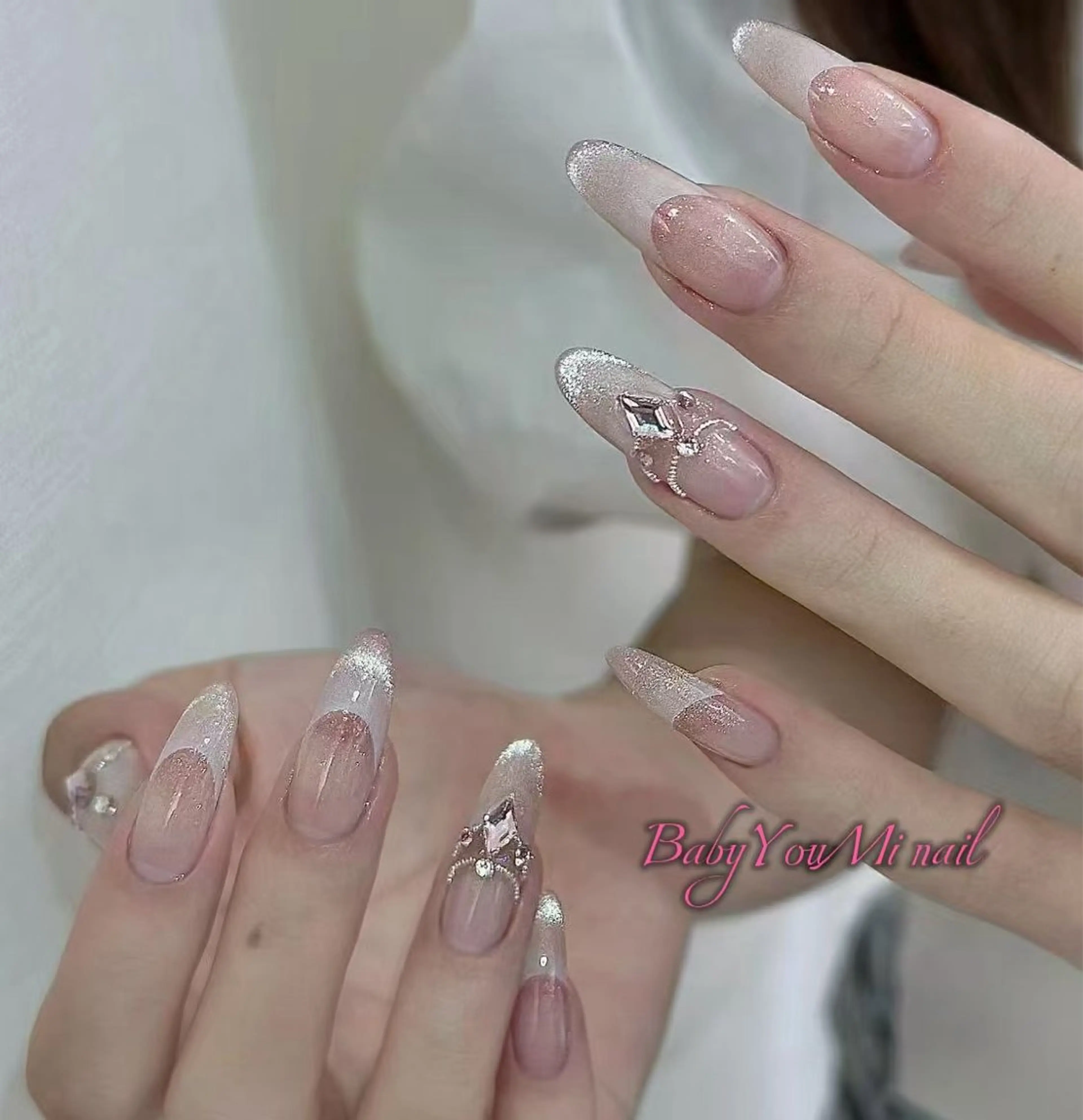 ネイル オーロラネイル フラワーネイル フットネイル フレンチネイル ジェルネイル ハンドネイル 相沢 さやかのネイルデザイン