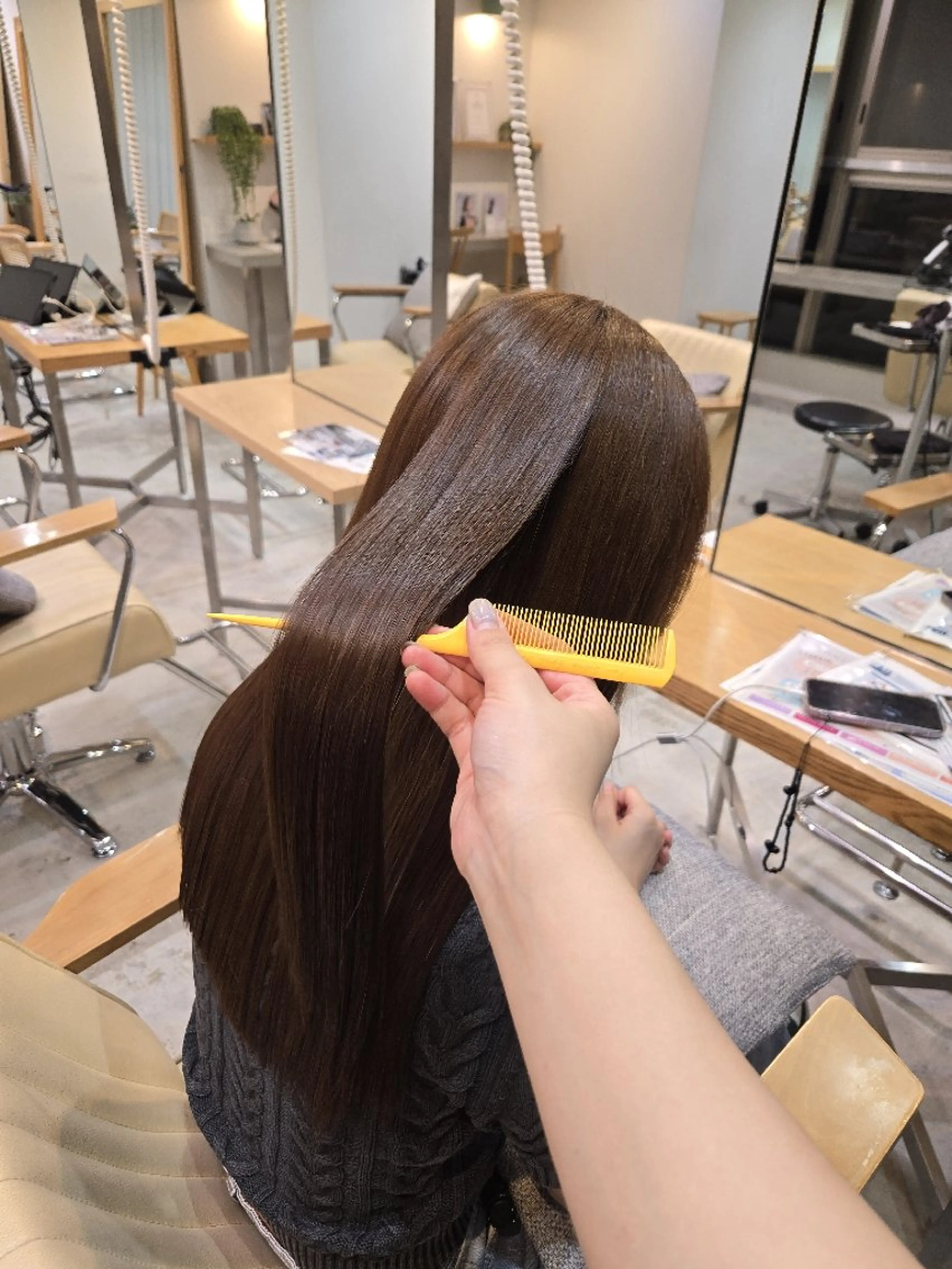 ロング 縮毛矯正 トリートメント UCHIBORI NAMIのヘアスタイル