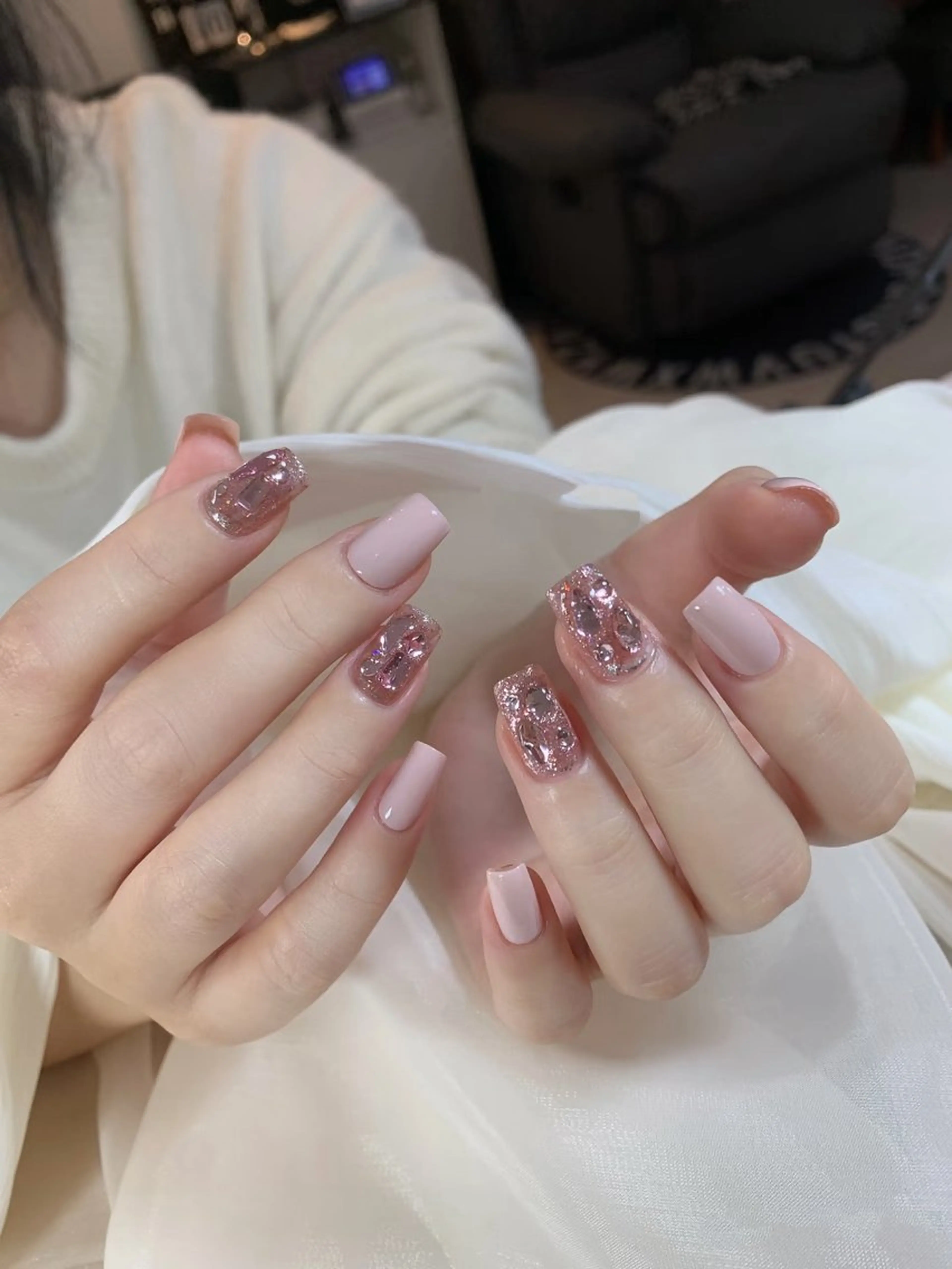 メンズ ネイル アートネイル フレンチネイル ジェルネイル キラキラネイル パラジェル ハンドネイル Bloom スカルプ専門店のネイルデザイン