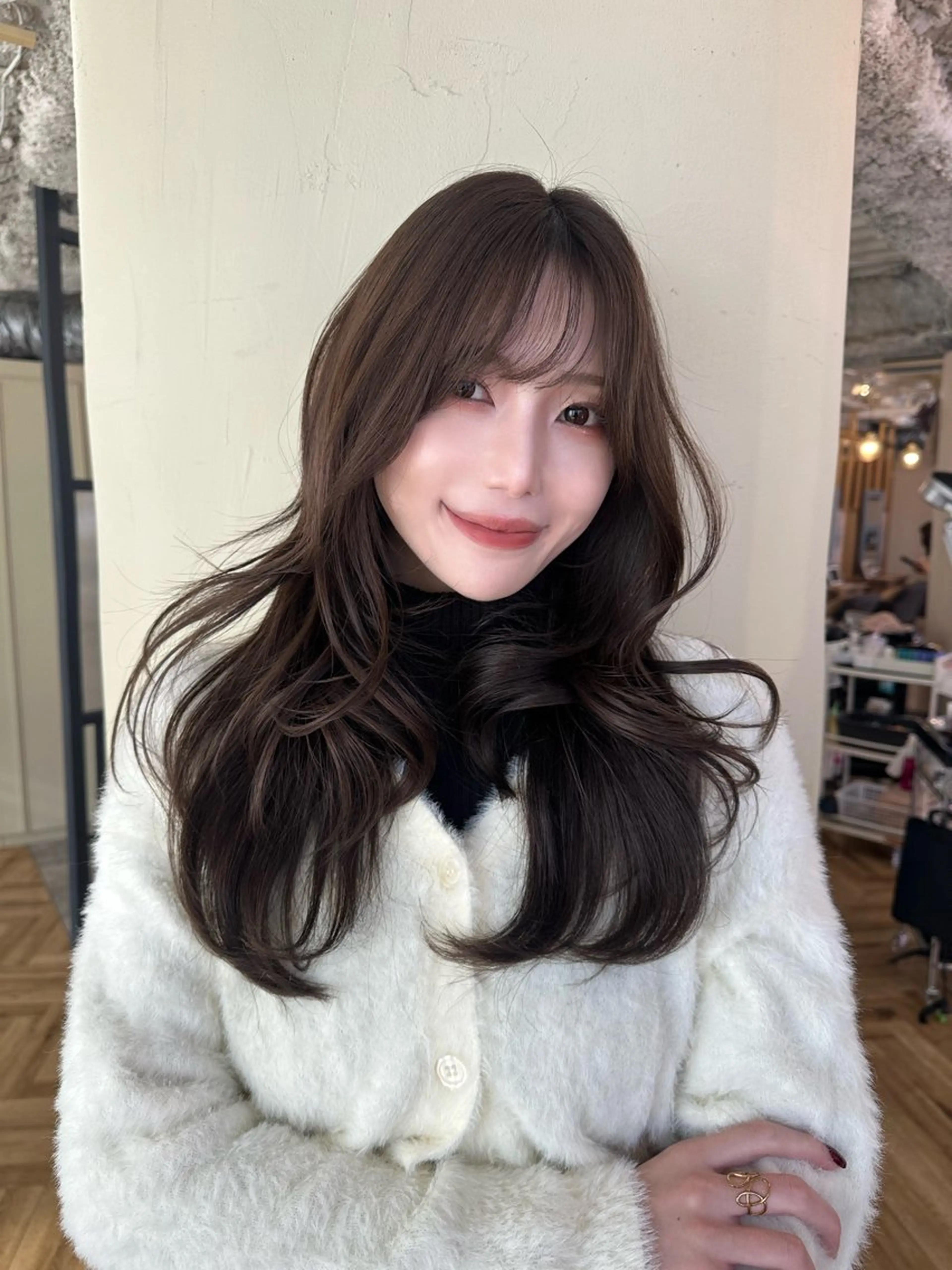 ロング 韓国風ヘア レイヤーカット レイヤー/顔周り 田山　穂波のヘアスタイル