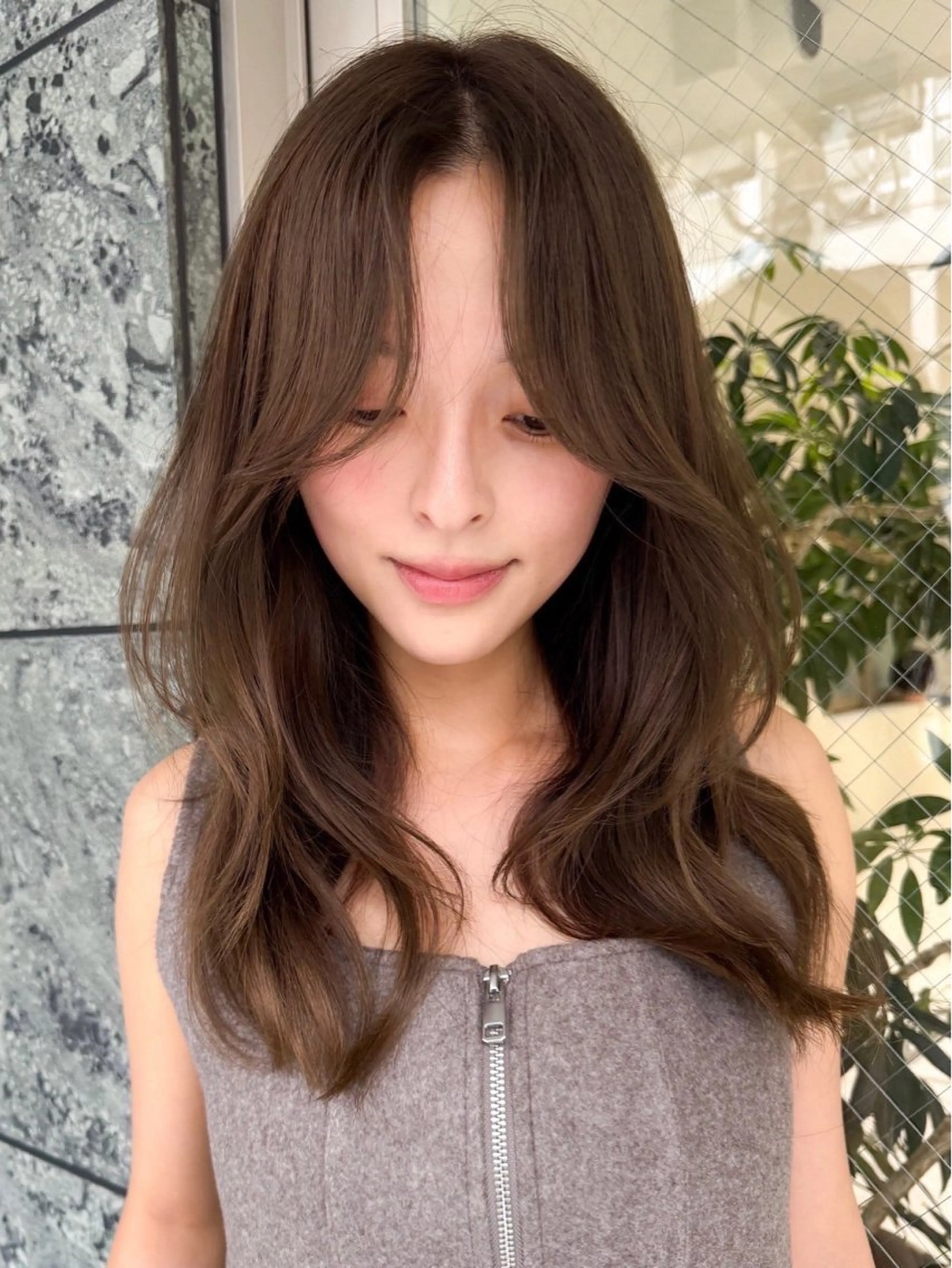 セミロング タイチ レイヤー・ショートのヘアスタイル