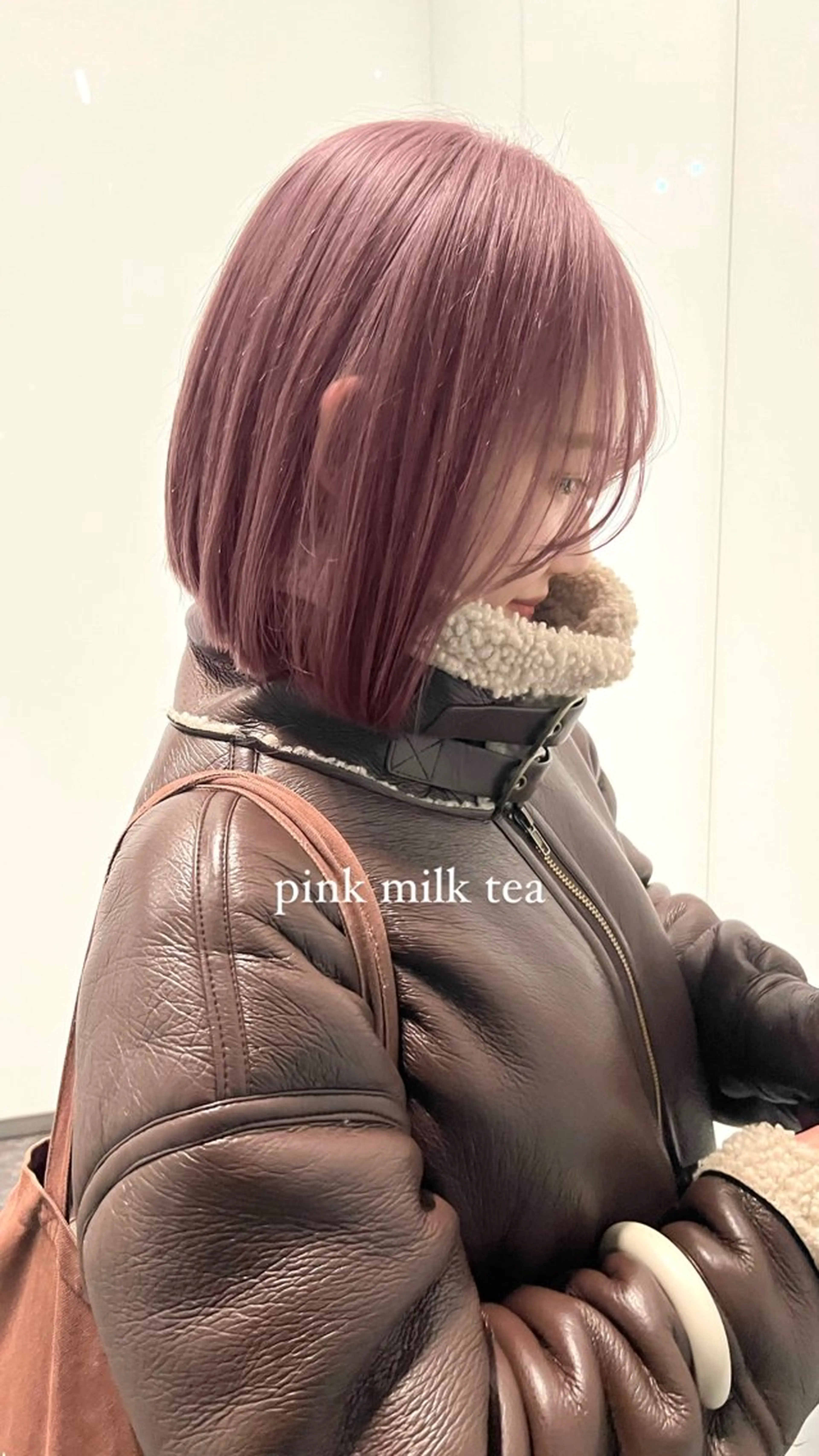 ミディアム カラー カット ヘアカラー トリートメント 抜きっぱなしブロンド /ハイトーン/カナタのヘアスタイル