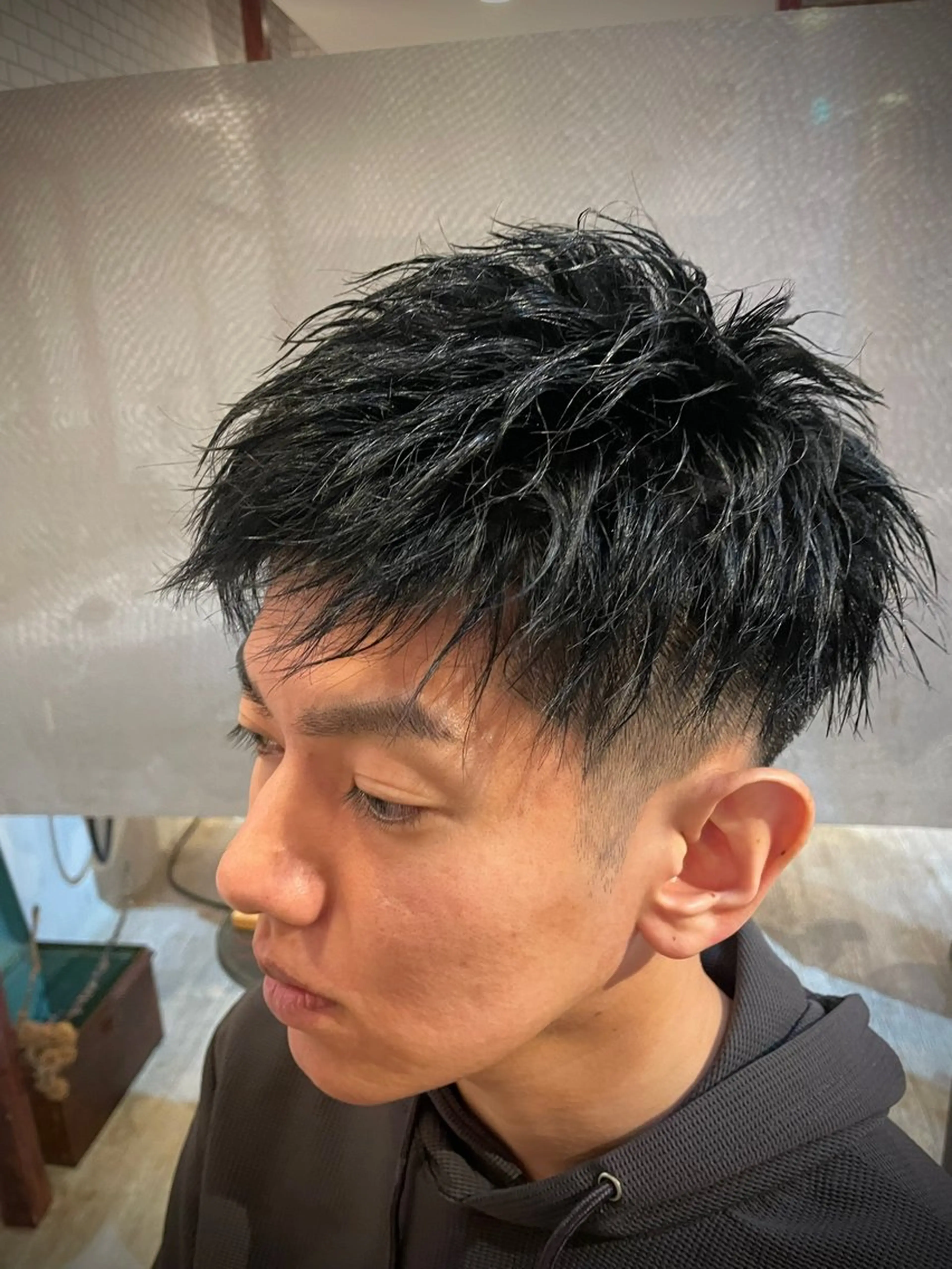 ショート パーマ メンズ 石鳶 勝のヘアスタイル