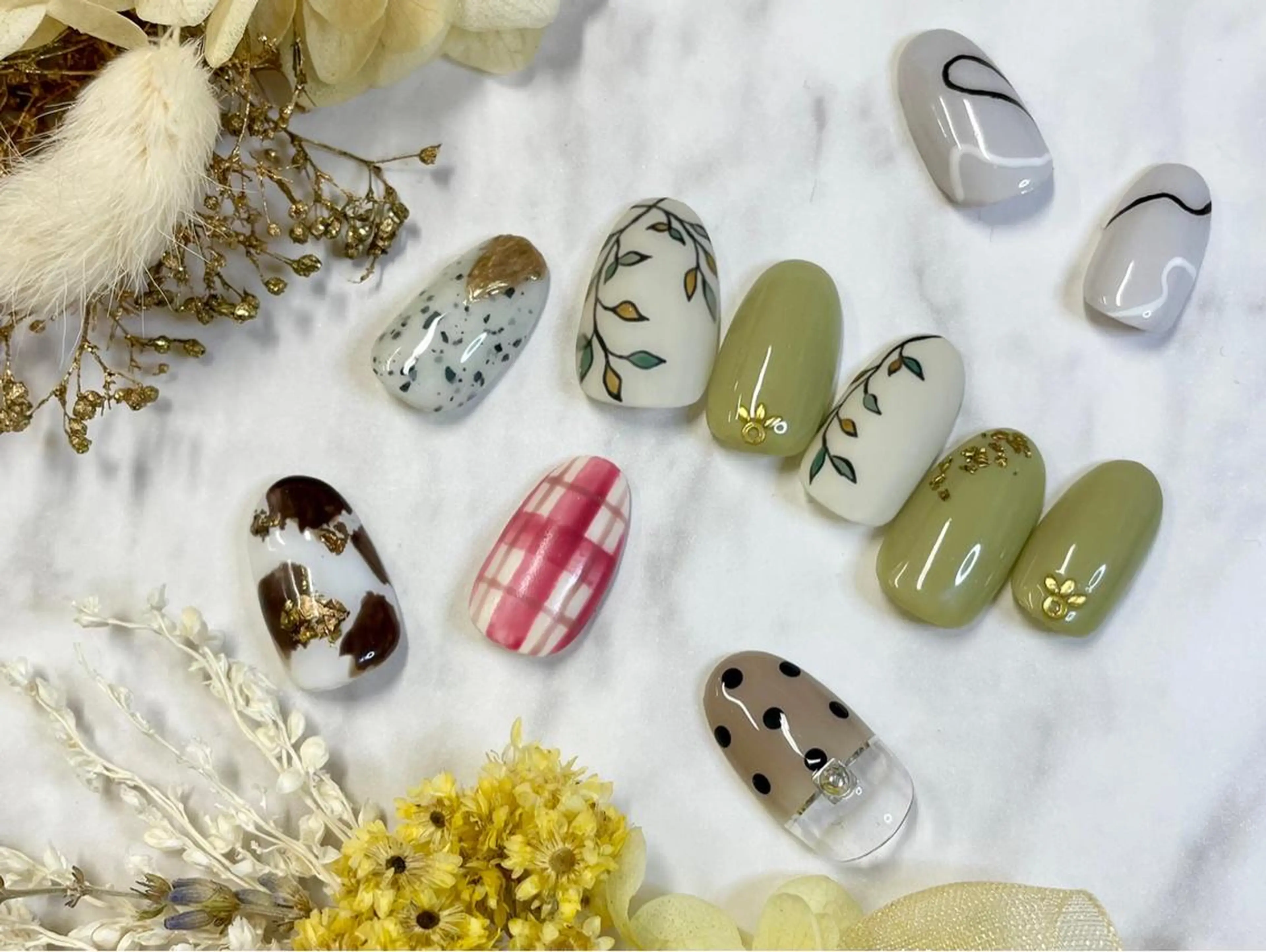 ネイル ハンドネイル プティリボン 武蔵小金井店のネイルデザイン