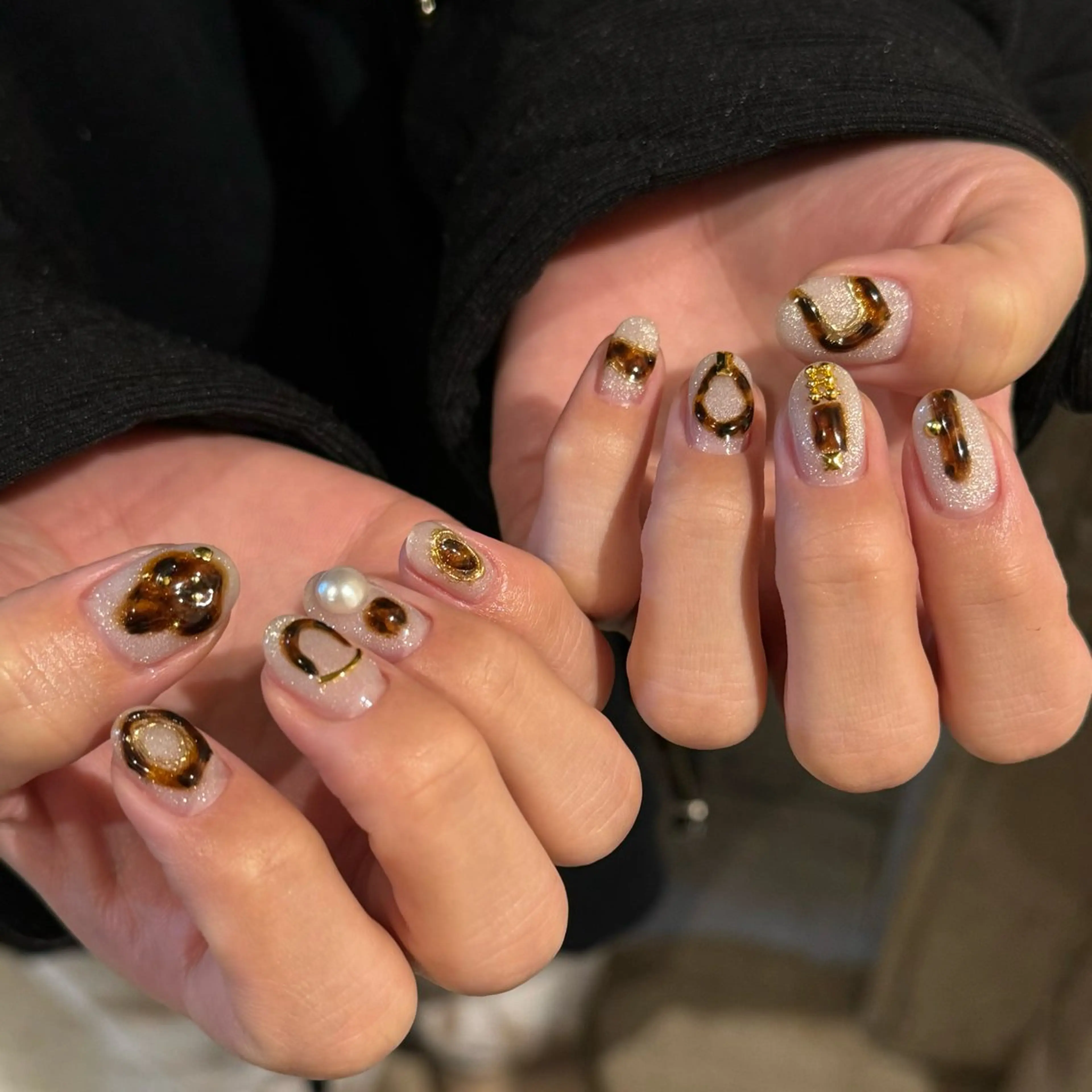 ネイル ハンドネイル 𝐫𝐚𝐢 𝐧𝐚𝐢𝐥の眉毛・アイブロウイメージ