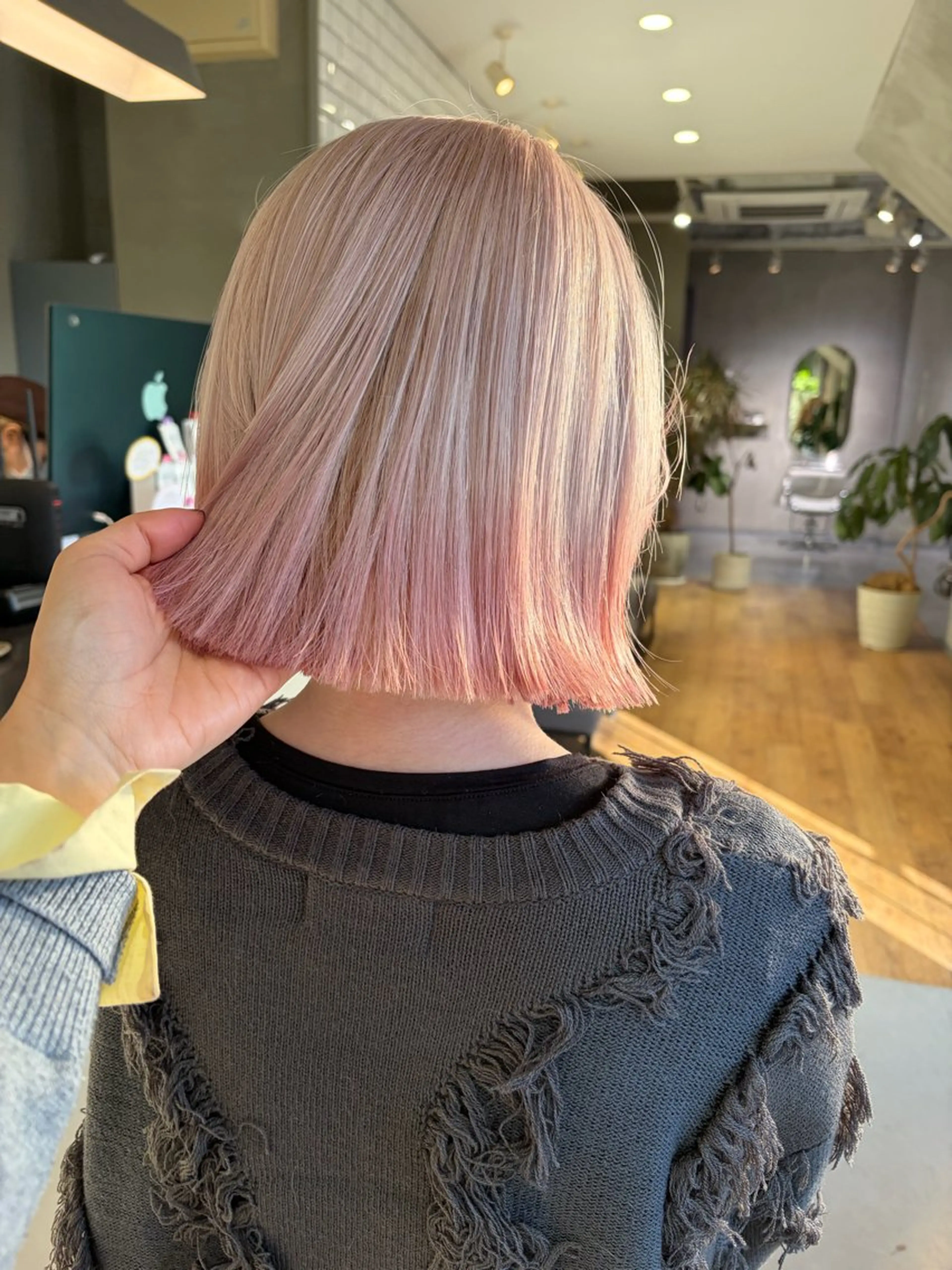 ミディアム Nikiita/ shionのヘアスタイル