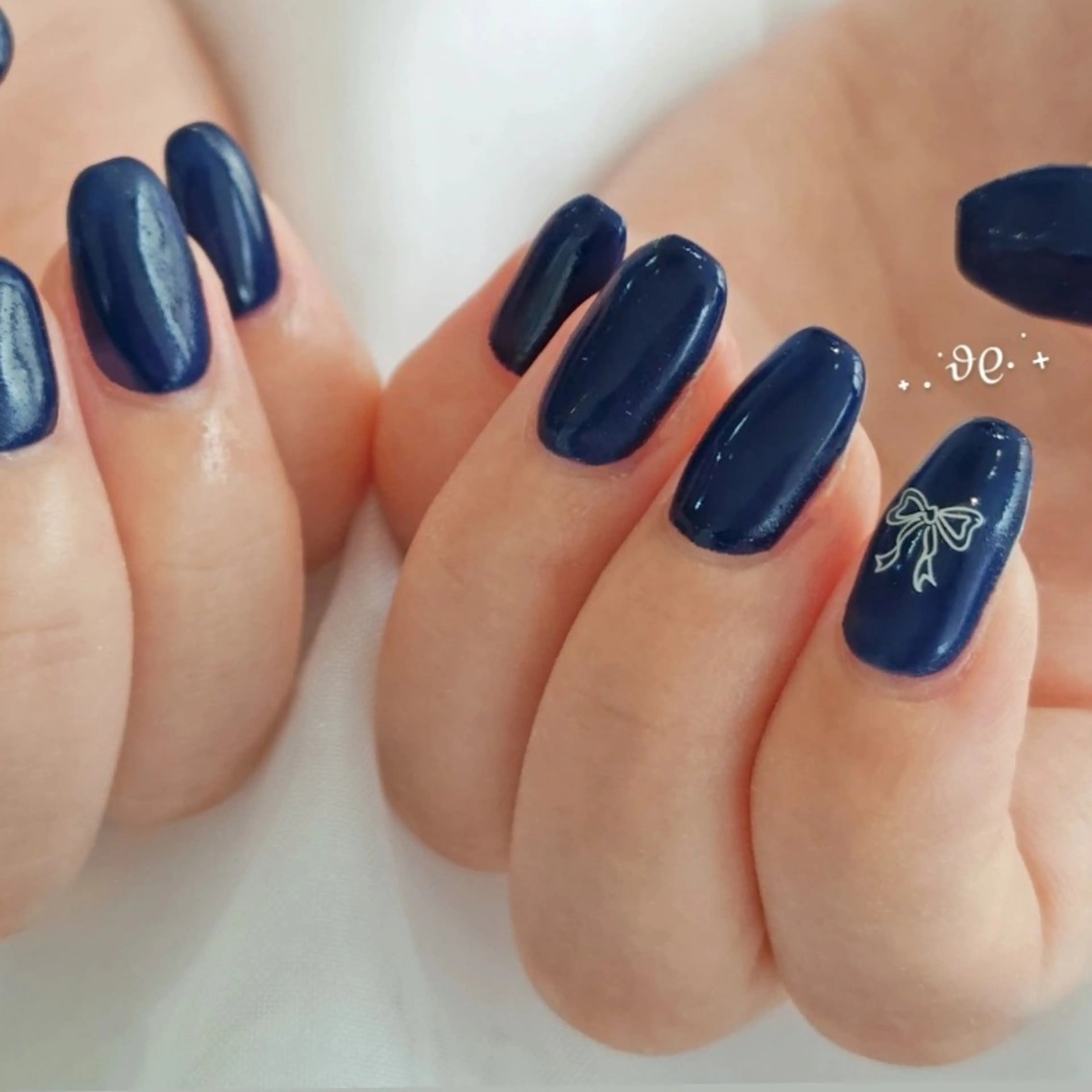 ネイル ネイビー ワンカラーネイル リボン ハンドネイル felicita服部店所属・felicita fumi♡のネイルデザイン