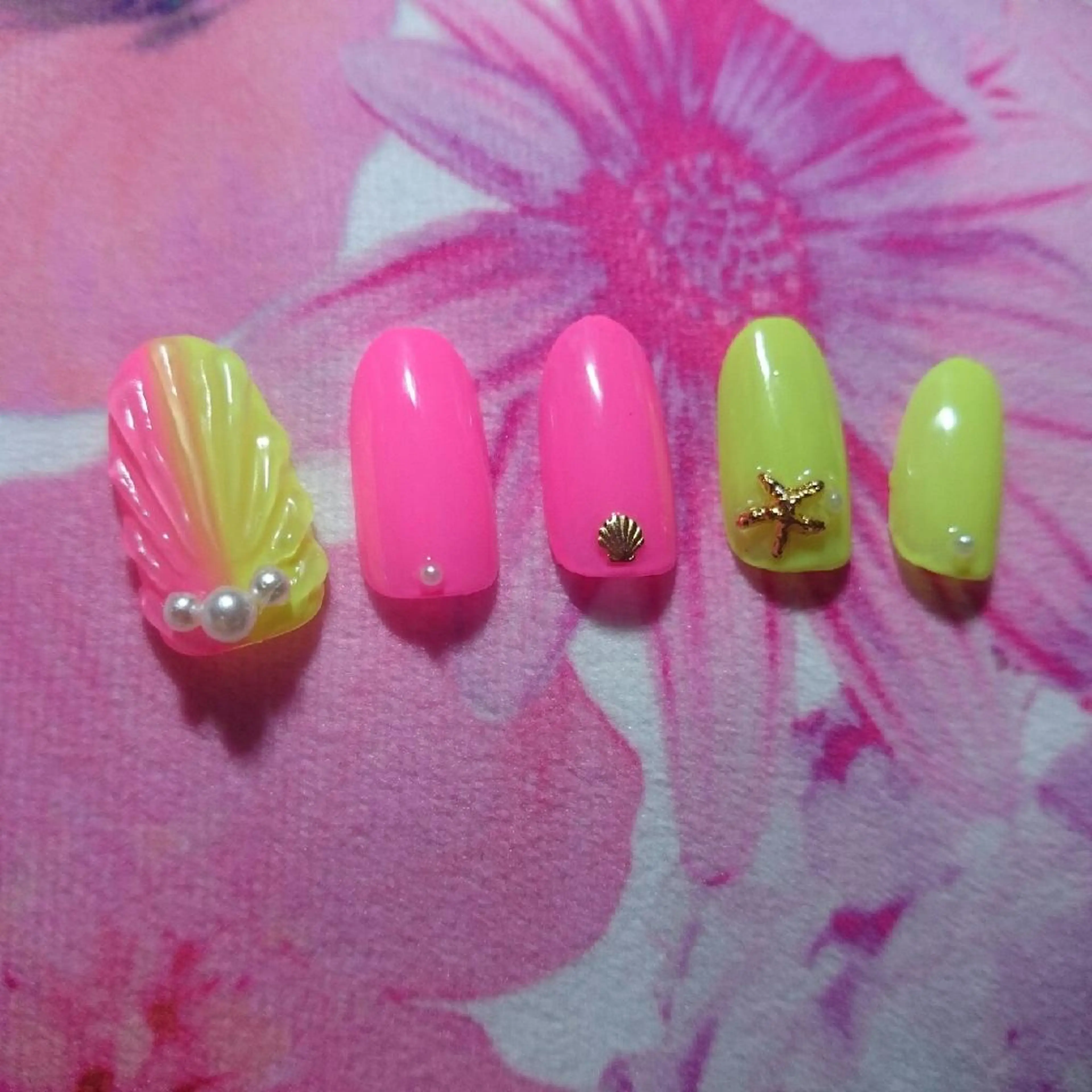 ネイル JEWEL nailのネイルデザイン