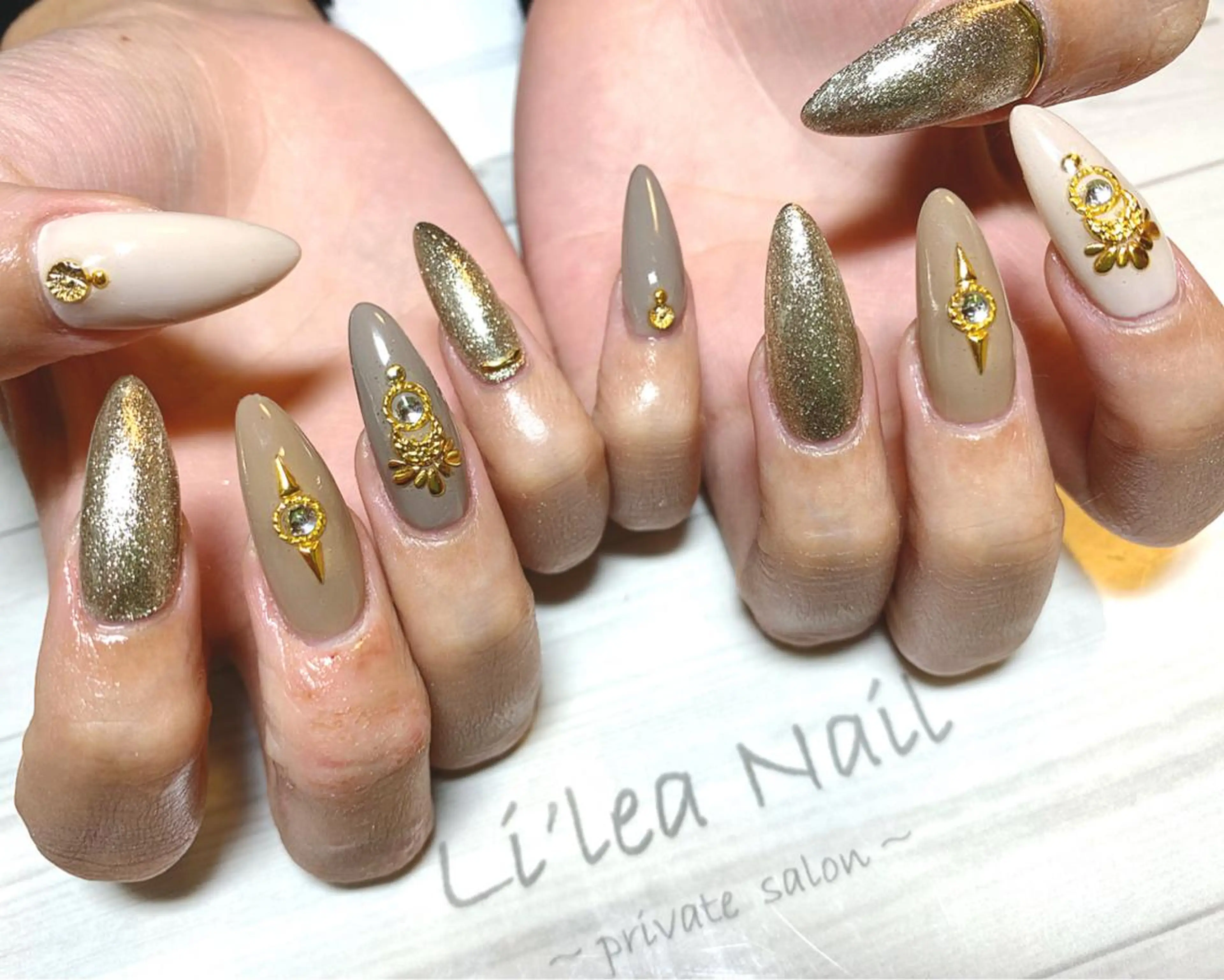 ネイル Li'leaNail AINAのネイルデザイン