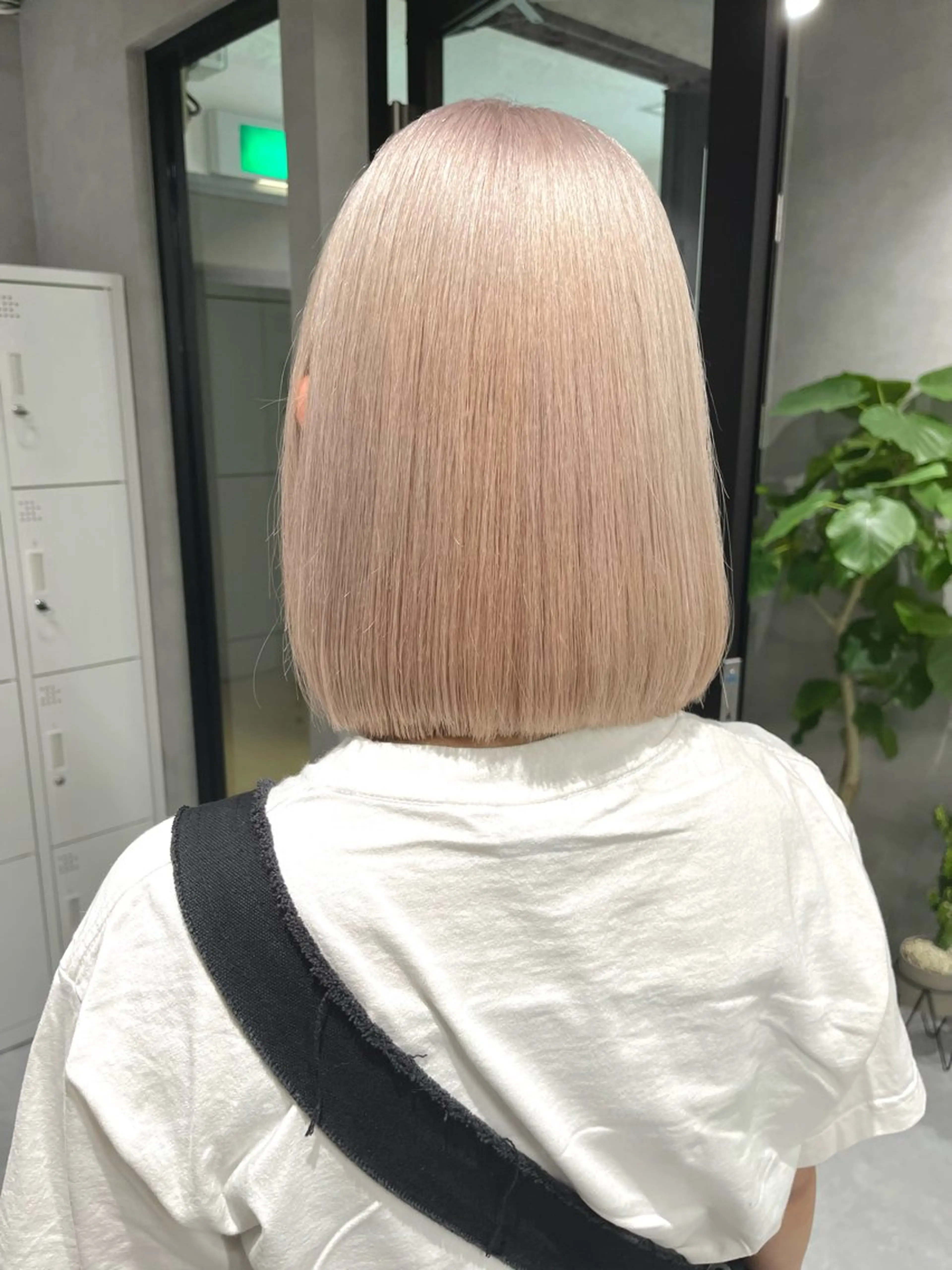 ミディアム カラー 暖色ハイトーン特化 🥇Mioのヘアスタイル