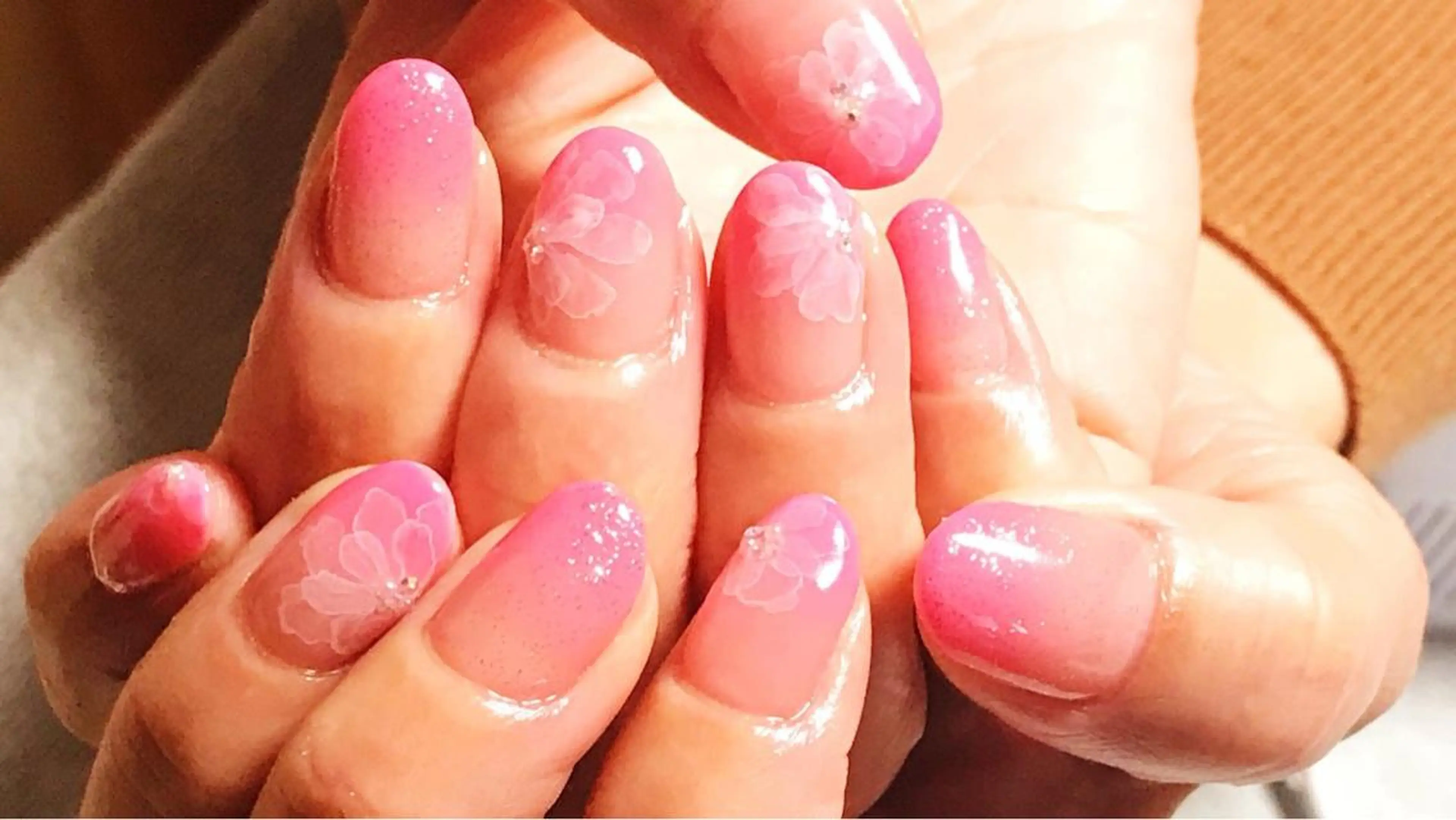 ネイル フラワーネイル ハンドネイル フットネイル GéRanium Harukaのネイルデザイン