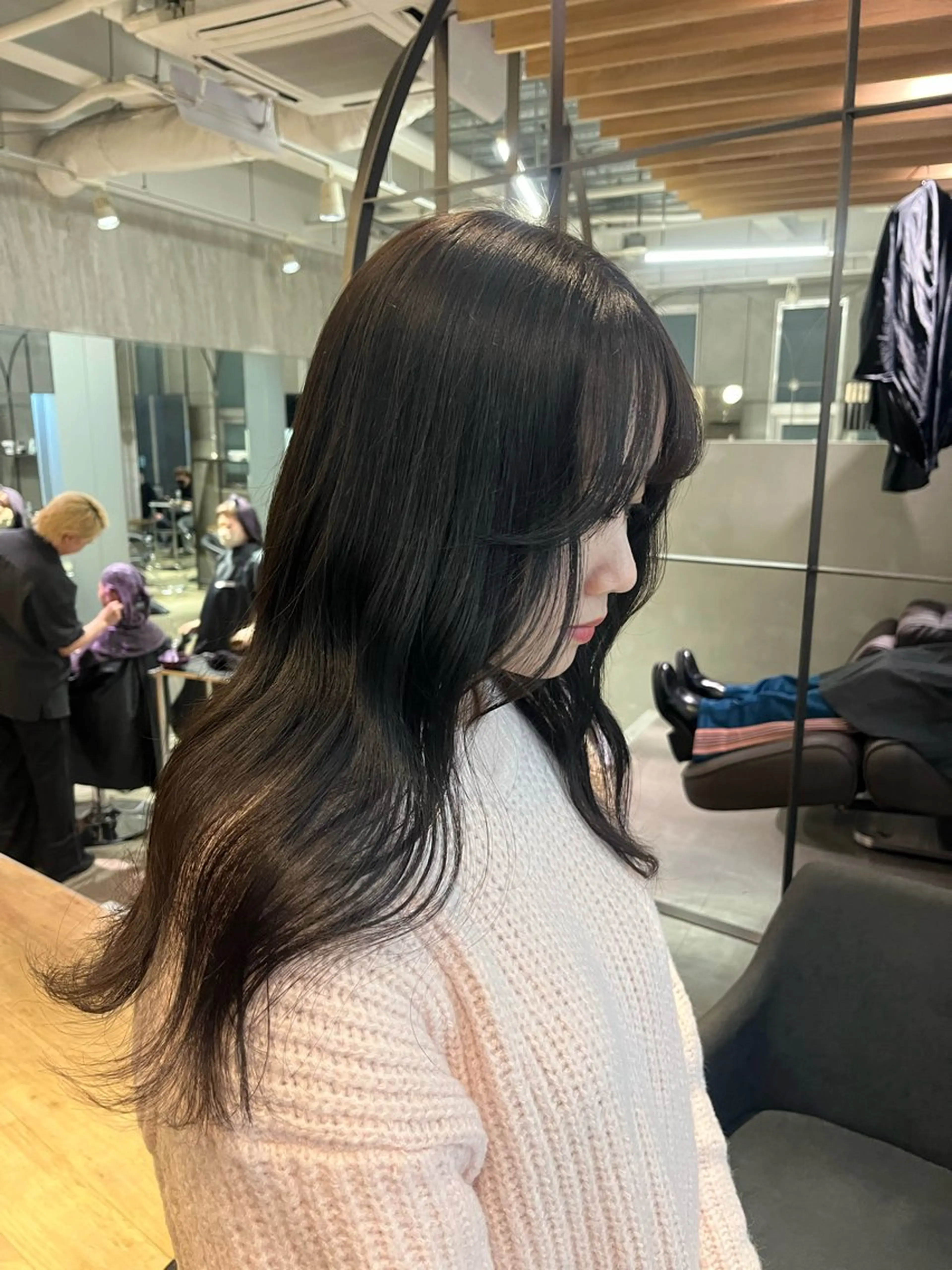 ロング カラー 森山 葵のヘアスタイル