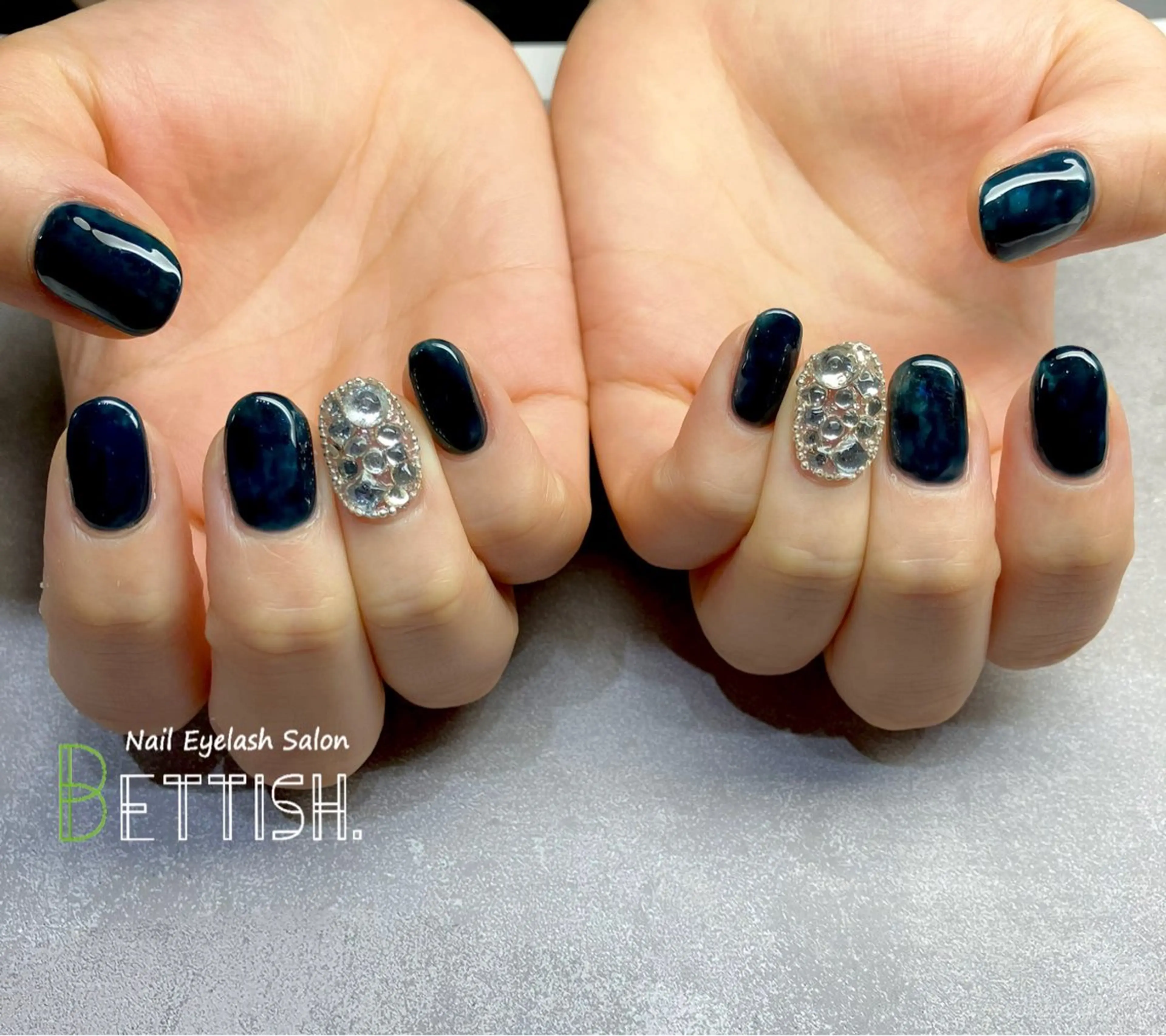 ネイル ネイビー ニュアンスネイル ハンドネイル BETTISH. KUMIKO☺︎︎のネイルデザイン