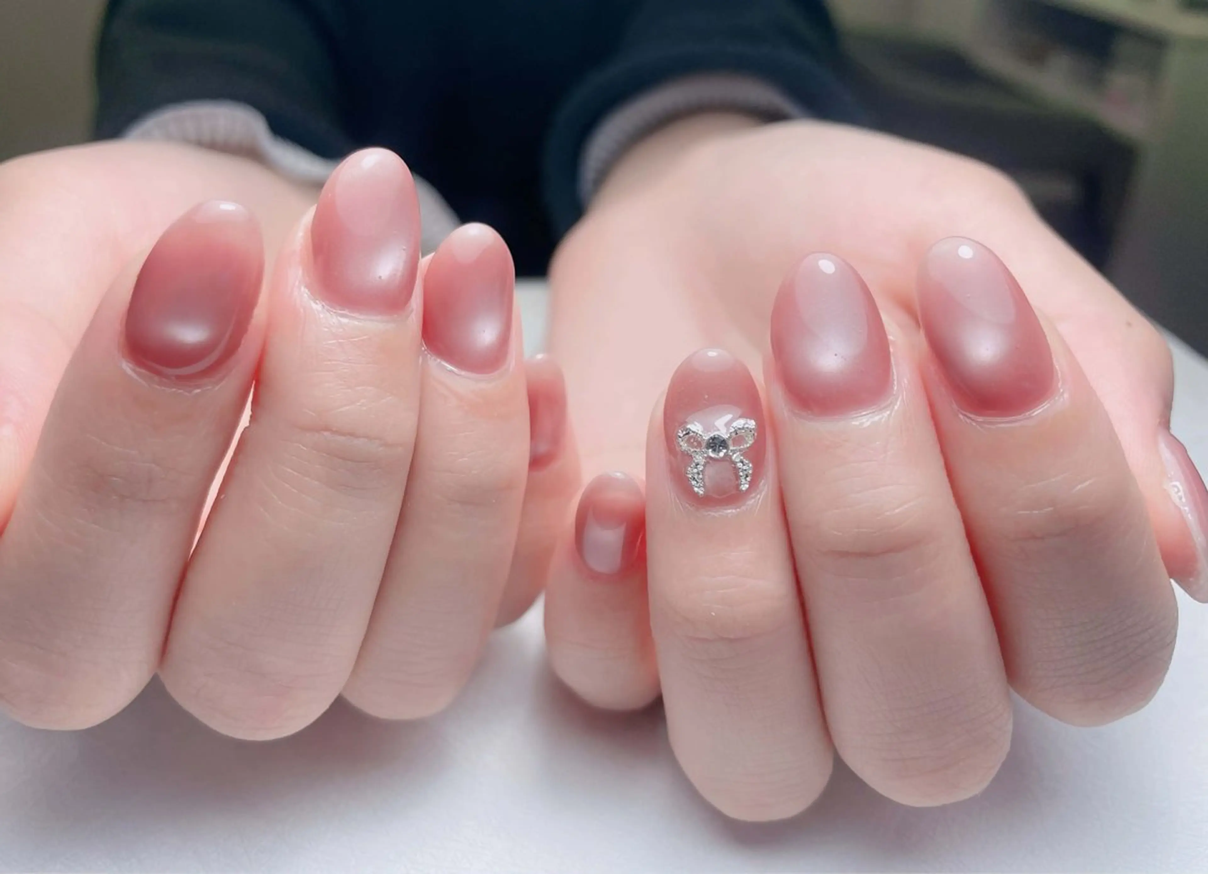 ネイル オーロラネイル フットネイル フレンチネイル ジェルネイル ガラスフレンチ ハンドネイル 中野駅から2分 MEO NAILのネイルデザイン