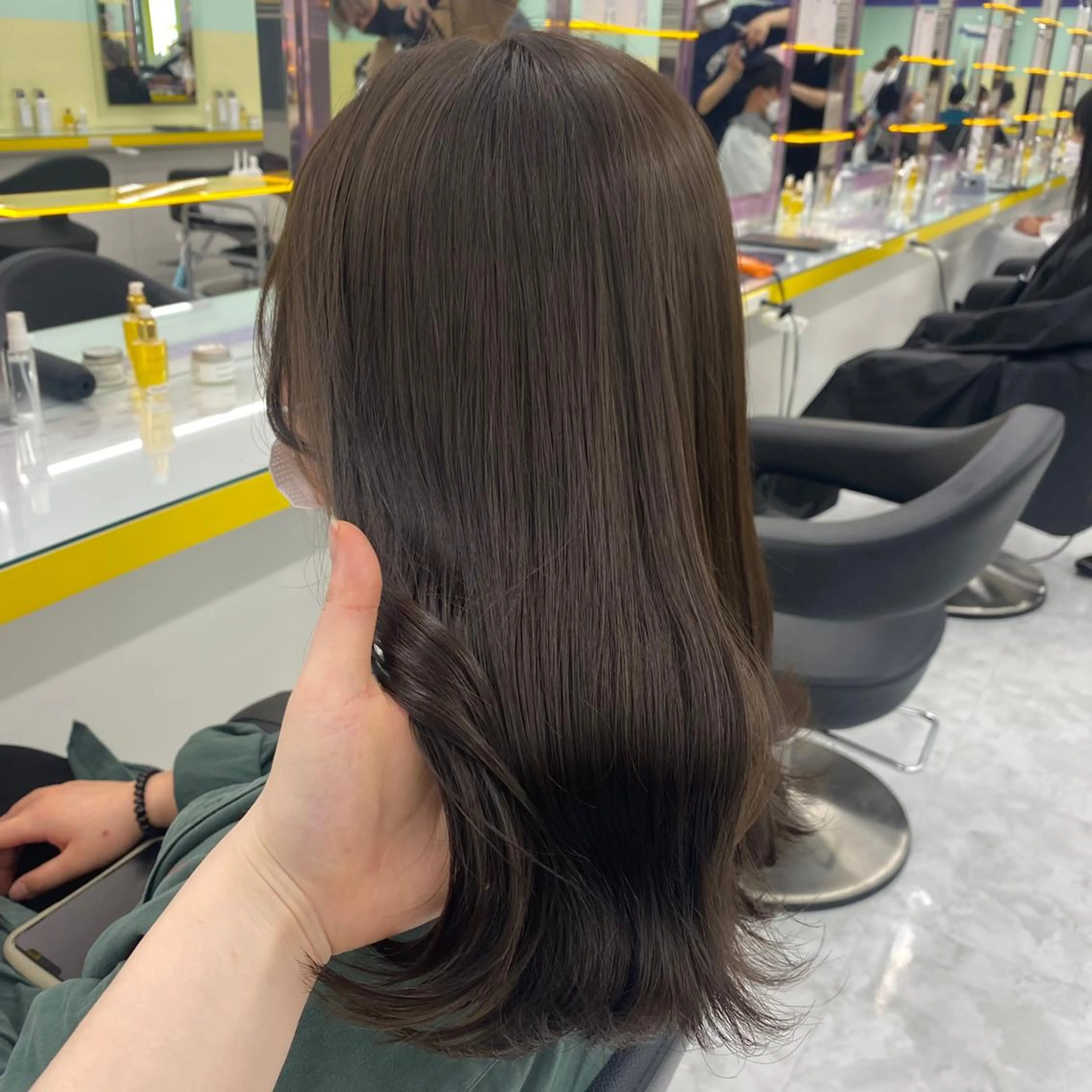 ミディアム カラー パーマ ヘアアレンジ メンズ キッズ ネイル マツエク・マツパ アイブロウ ブラウンカラー ショコラブラウン カラーマツエク ブラウン Lumo所属・💖横浜ブリーチなし 💖MIHOのヘアスタイル