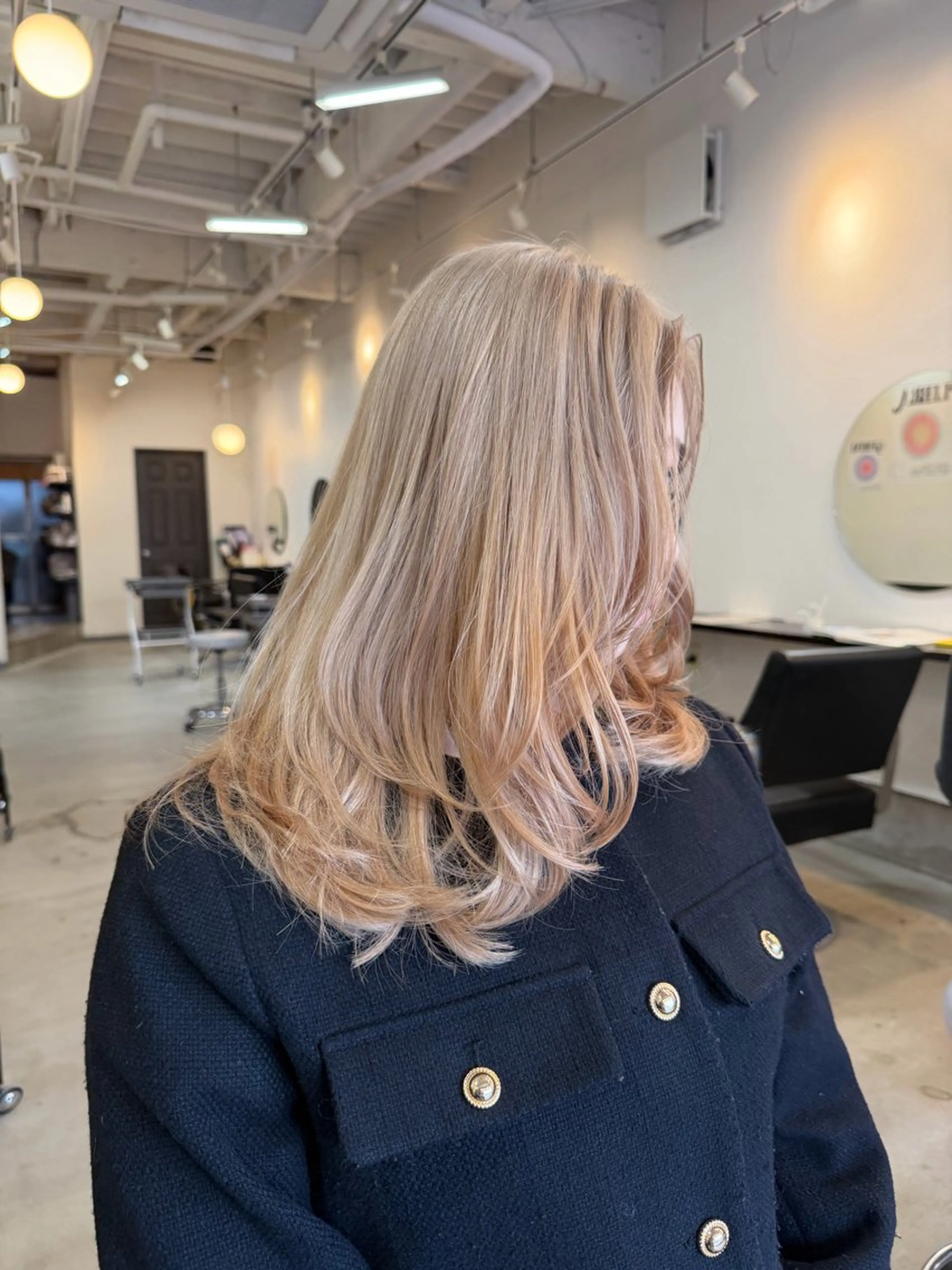 ミディアム ヘアカラー ♪ハイトーン♪津田沼 ♥︎HIYORI♥︎のヘアスタイル