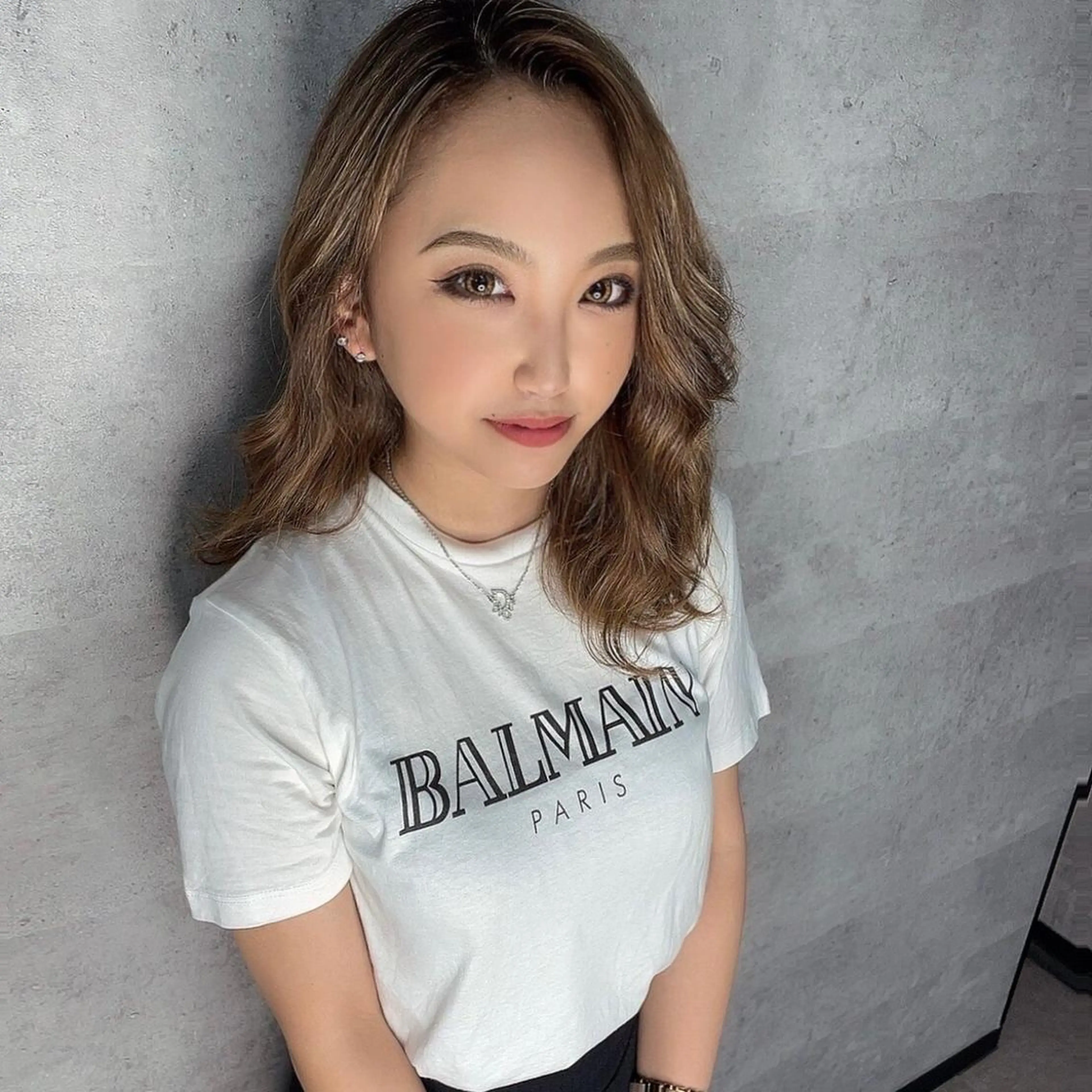 ミディアム カラー シールエクステ特化 ハイトーン、NANAのヘアスタイル