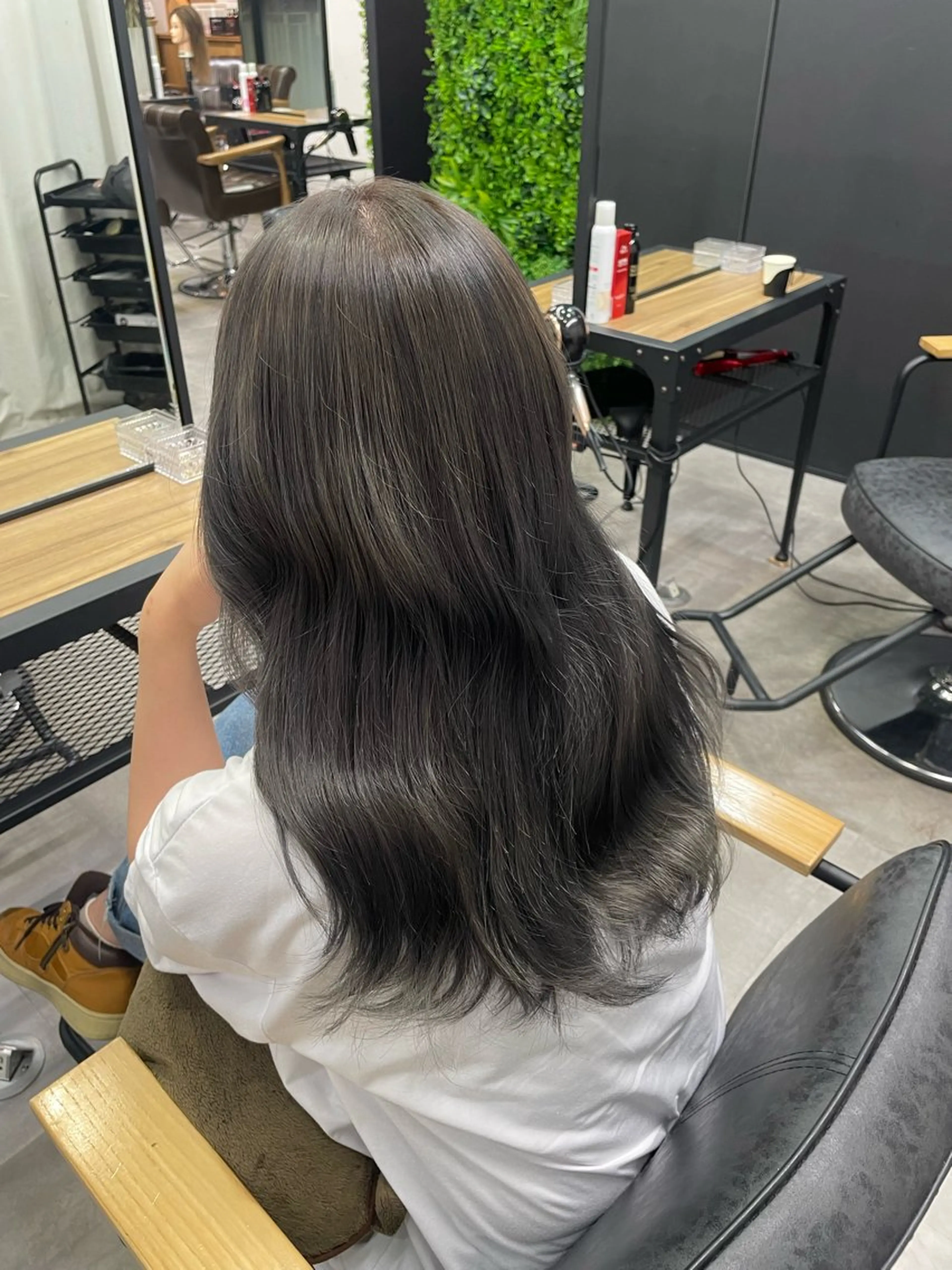 ロング カラー RAF Sakuraのヘアスタイル