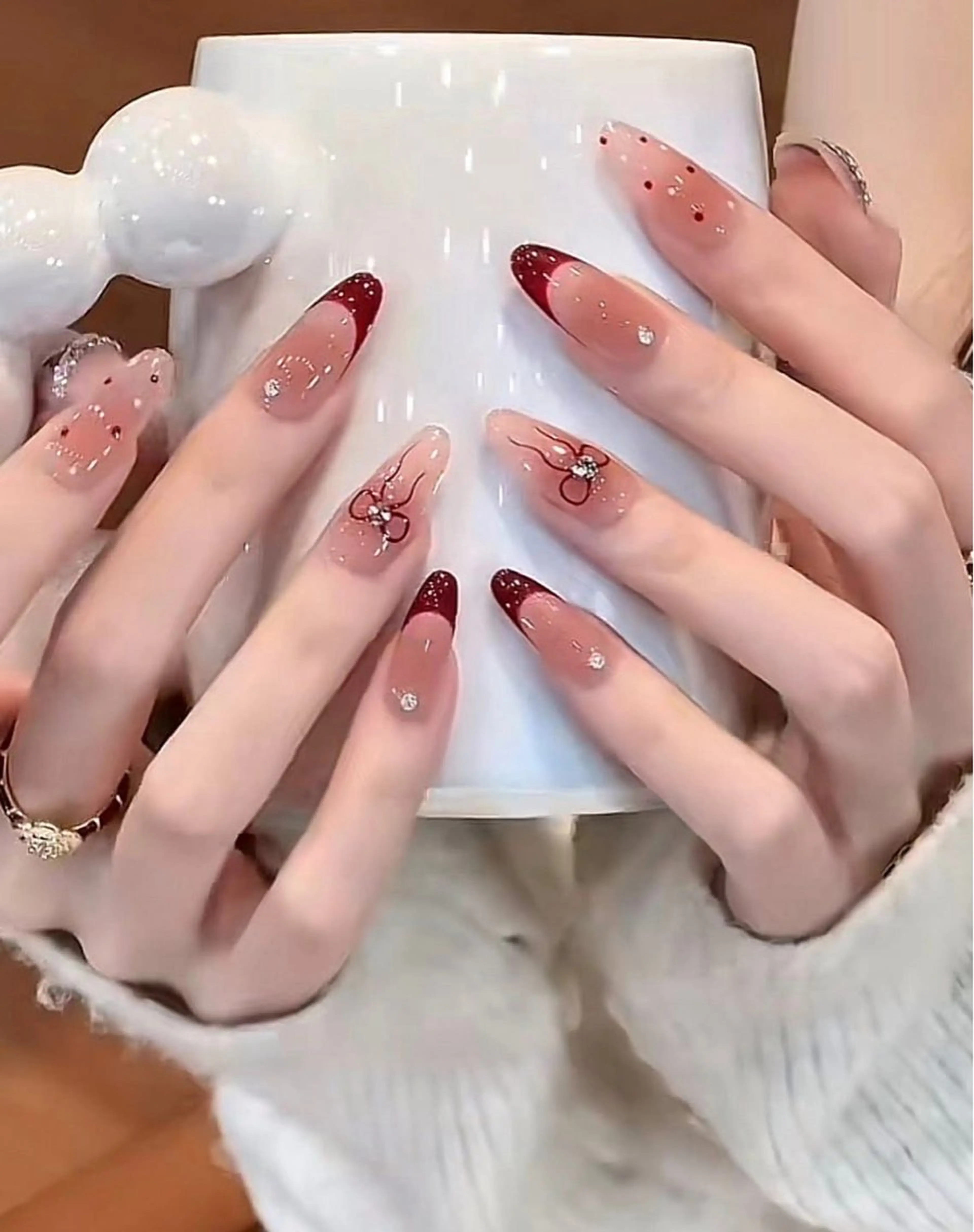 ネイル 長さ出し フレンチネイル グラデーション 卒業式 マグネットネイル ハンドネイル MIHANA ZENのネイルデザイン