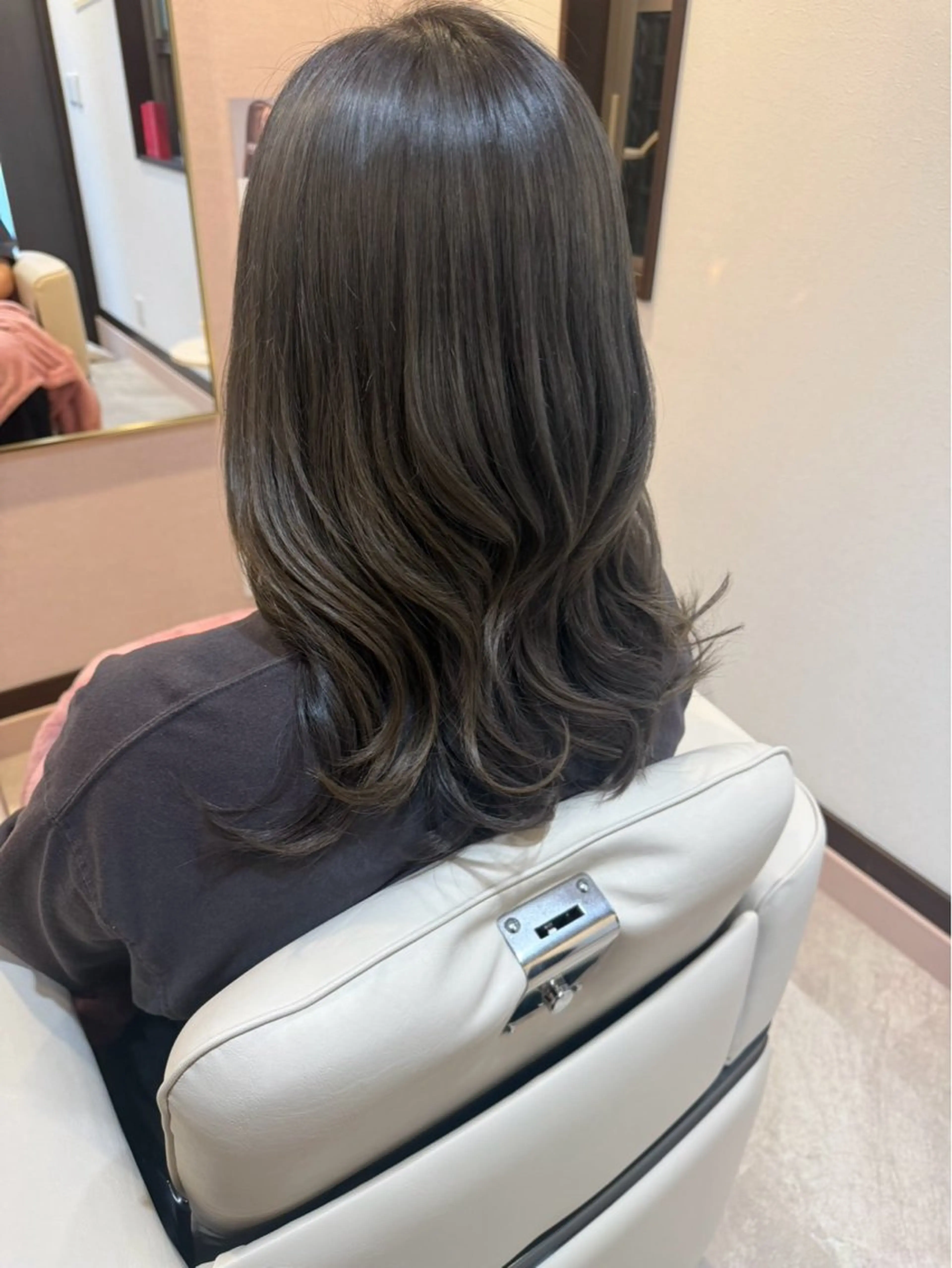 セミロング ヘアカラー トリートメント Bell hair 🎀のヘアスタイル