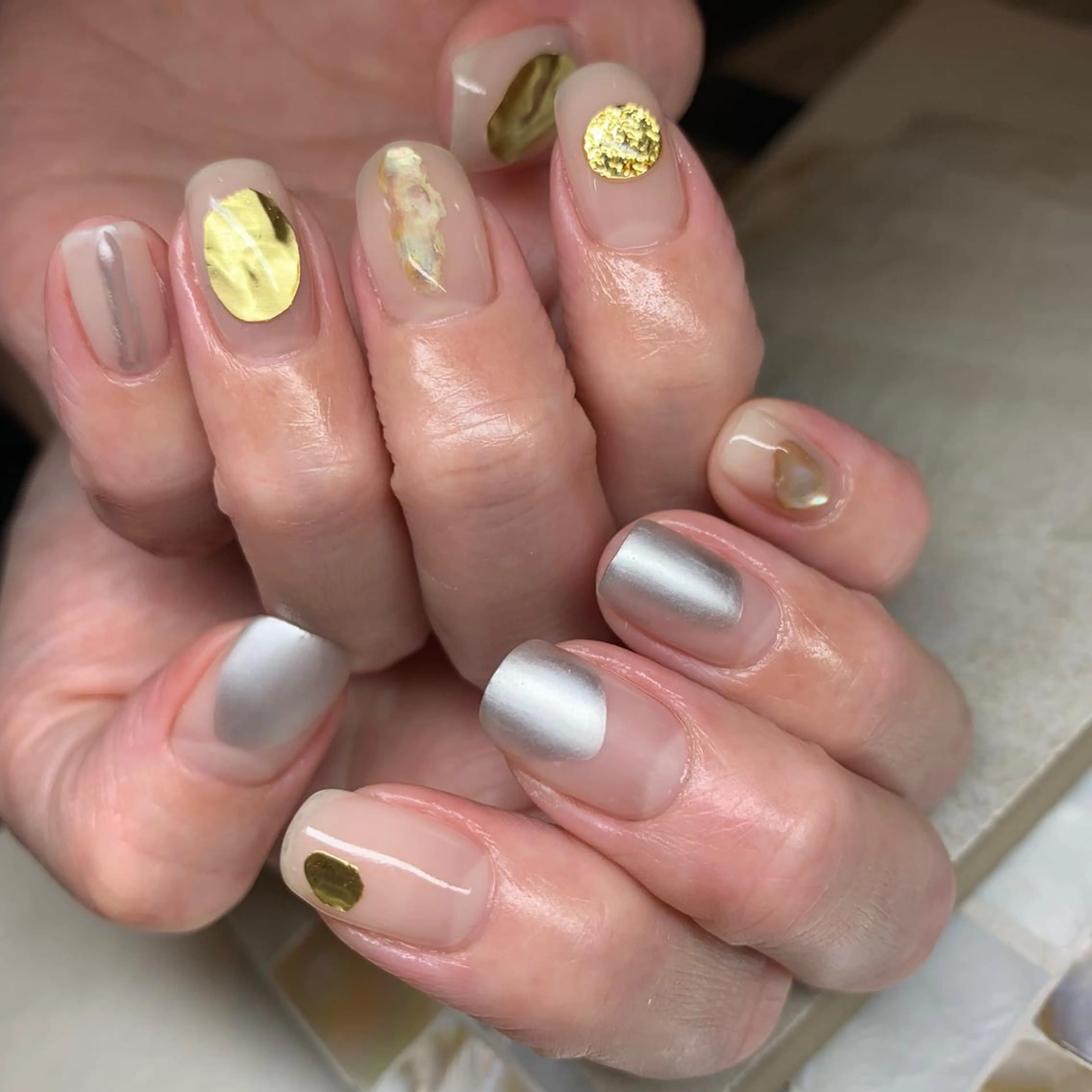 ネイル repos~ルポ~所属・里見 麗のネイルデザイン