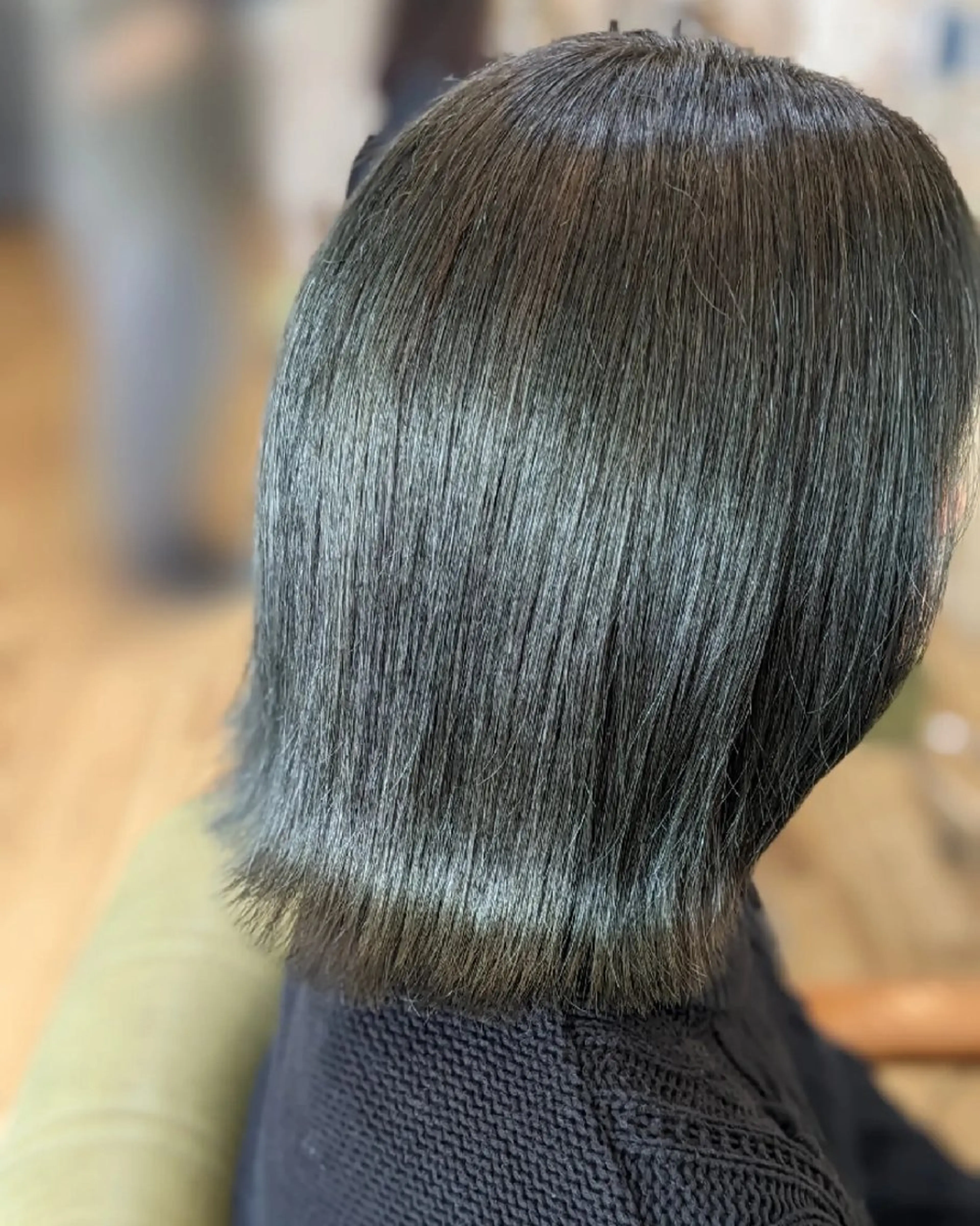 カラー 加藤 彩のヘアスタイル