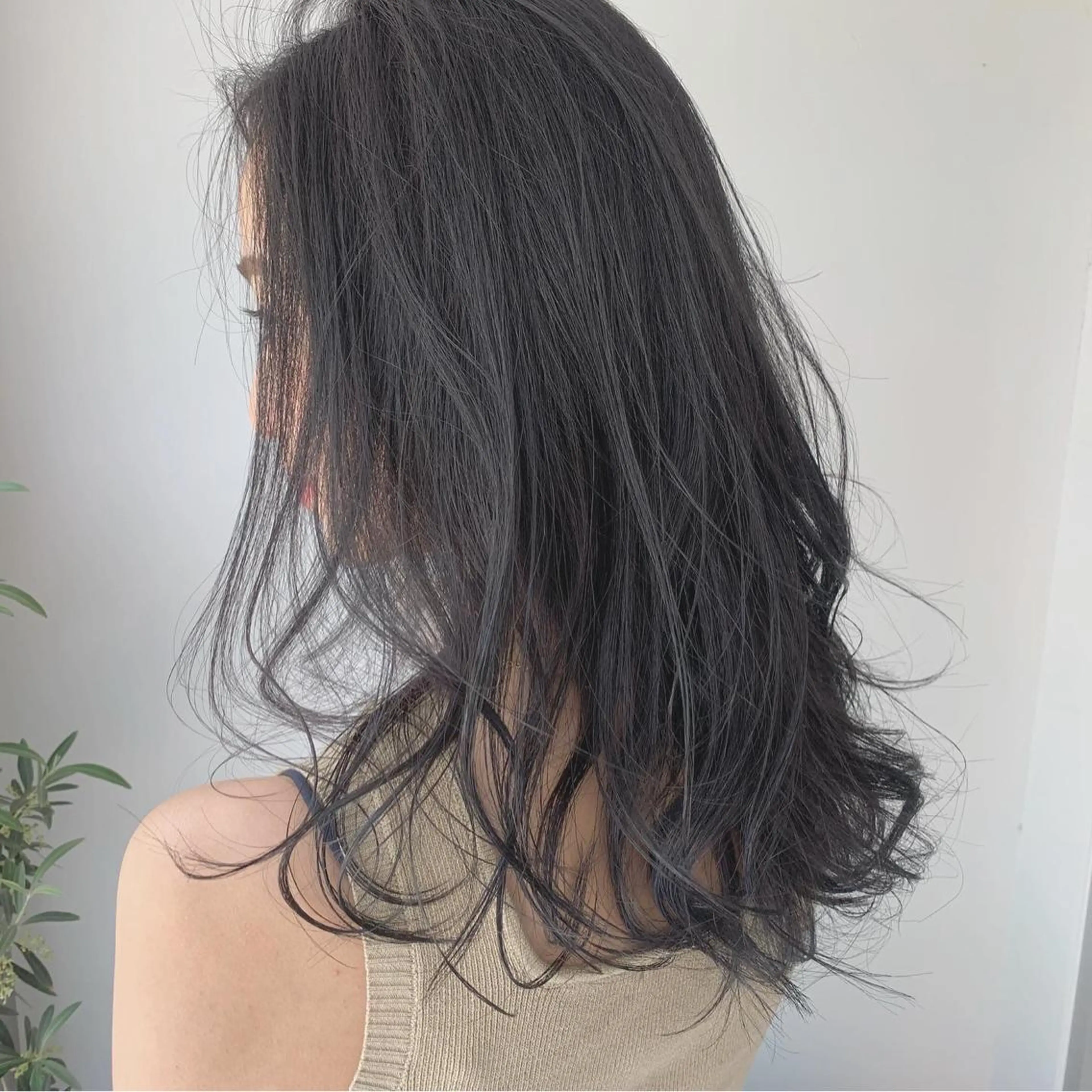 ミディアム カラー 寺山 佳貴のヘアスタイル