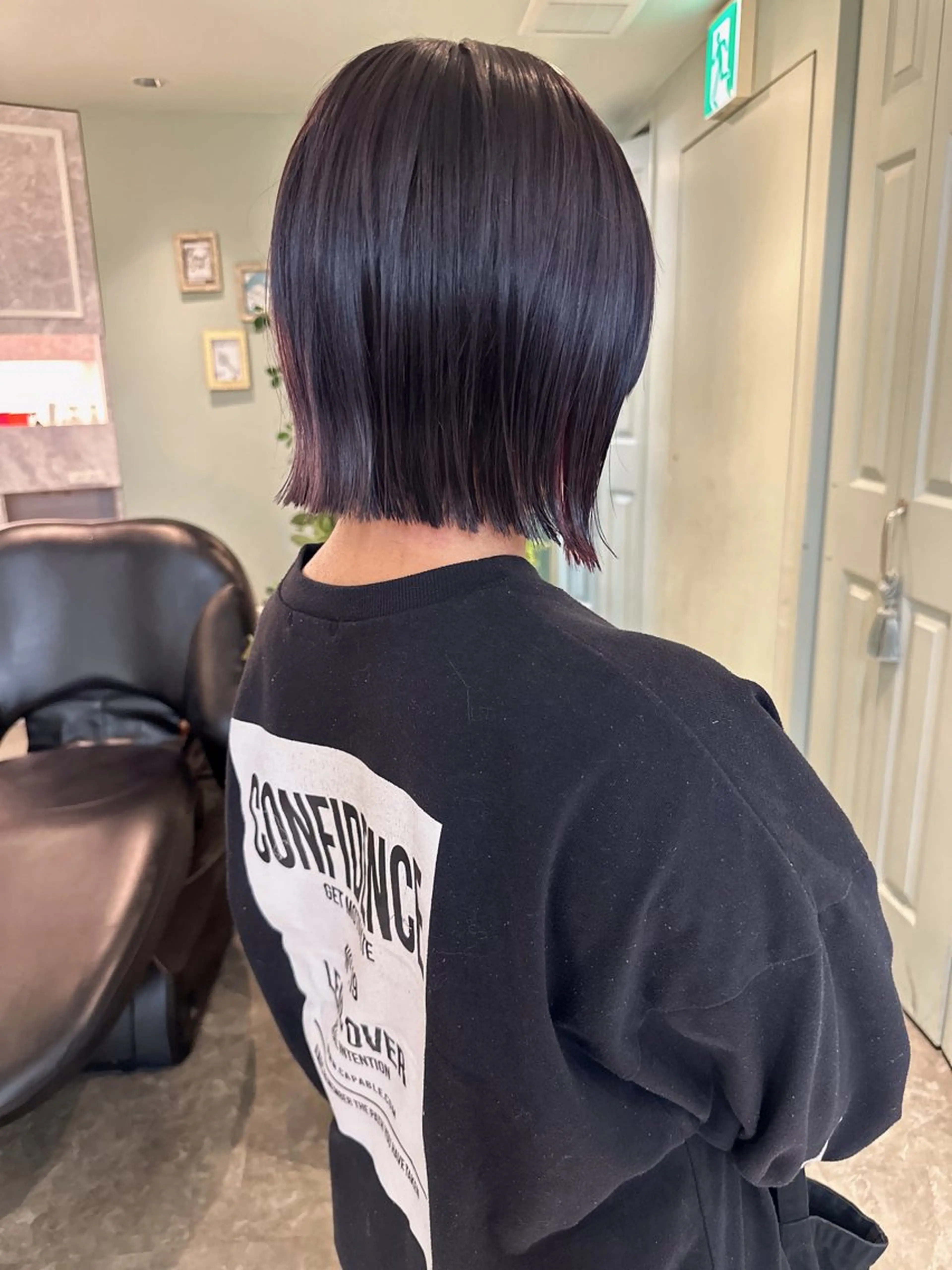 ミディアム ショートボブ 韓国風カラー ボブ くびれヘア エギョモリ ボブ/顔周りカット /縮毛矯正/鈴木隆太のヘアスタイル