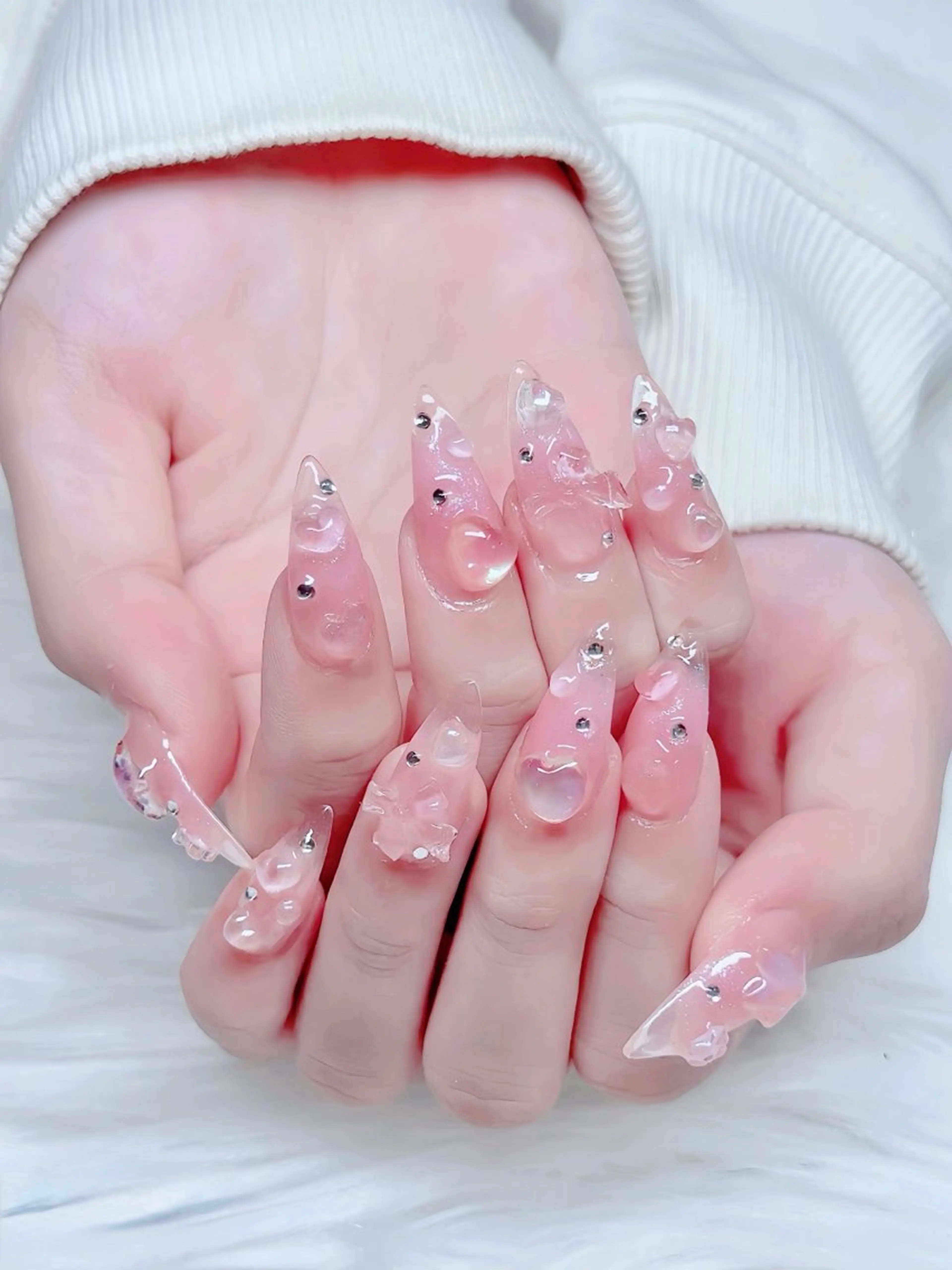 ネイル フットネイル ジェルネイル 韓国ネイル マグネットネイル 持ち込み ハンドネイル Akiko ネイルサロン所属・AKIKO ネイルサロンのネイルデザイン