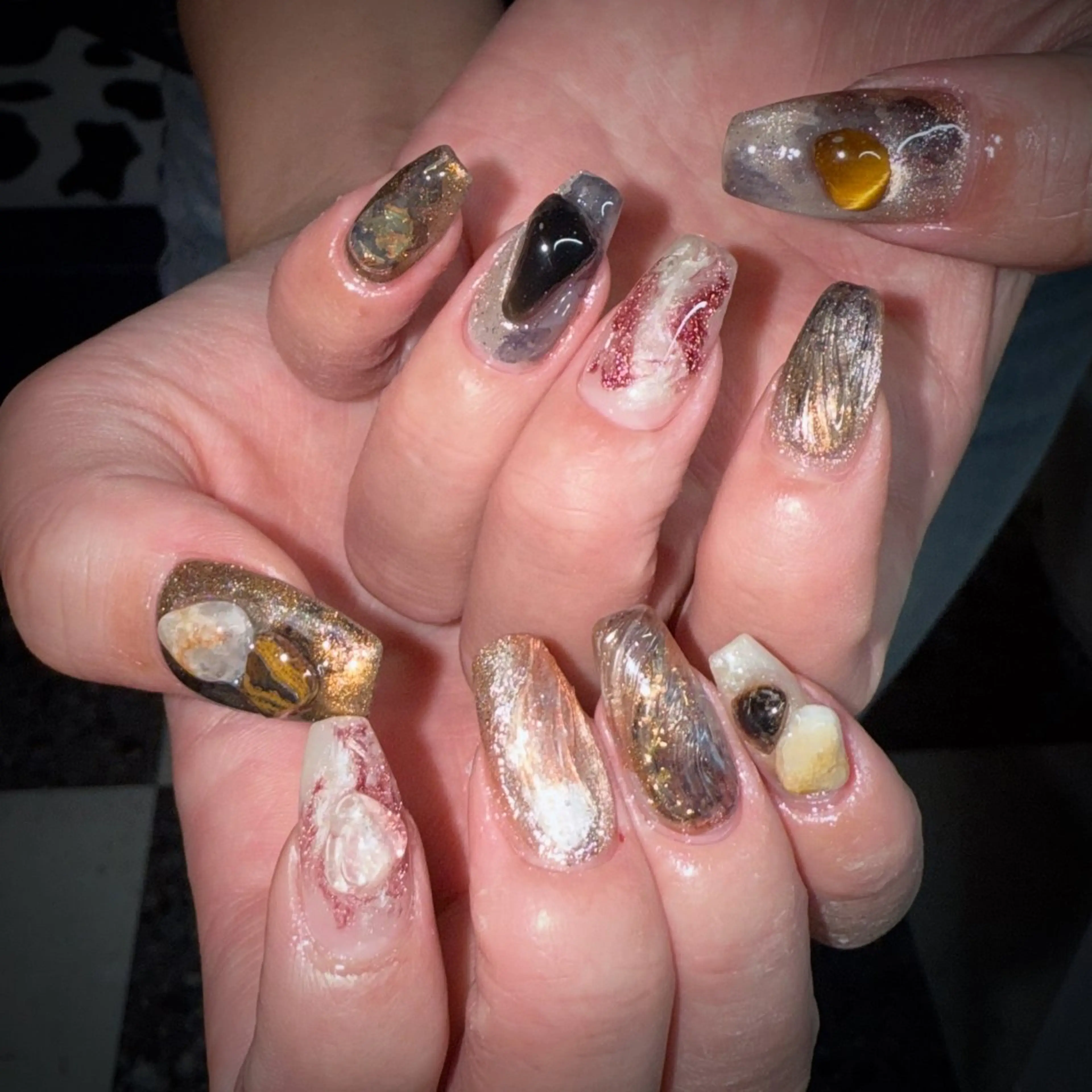 ネイル ブラウン ニュアンスネイル シンプルネイル ハンドネイル posa nail モエミのネイルデザイン