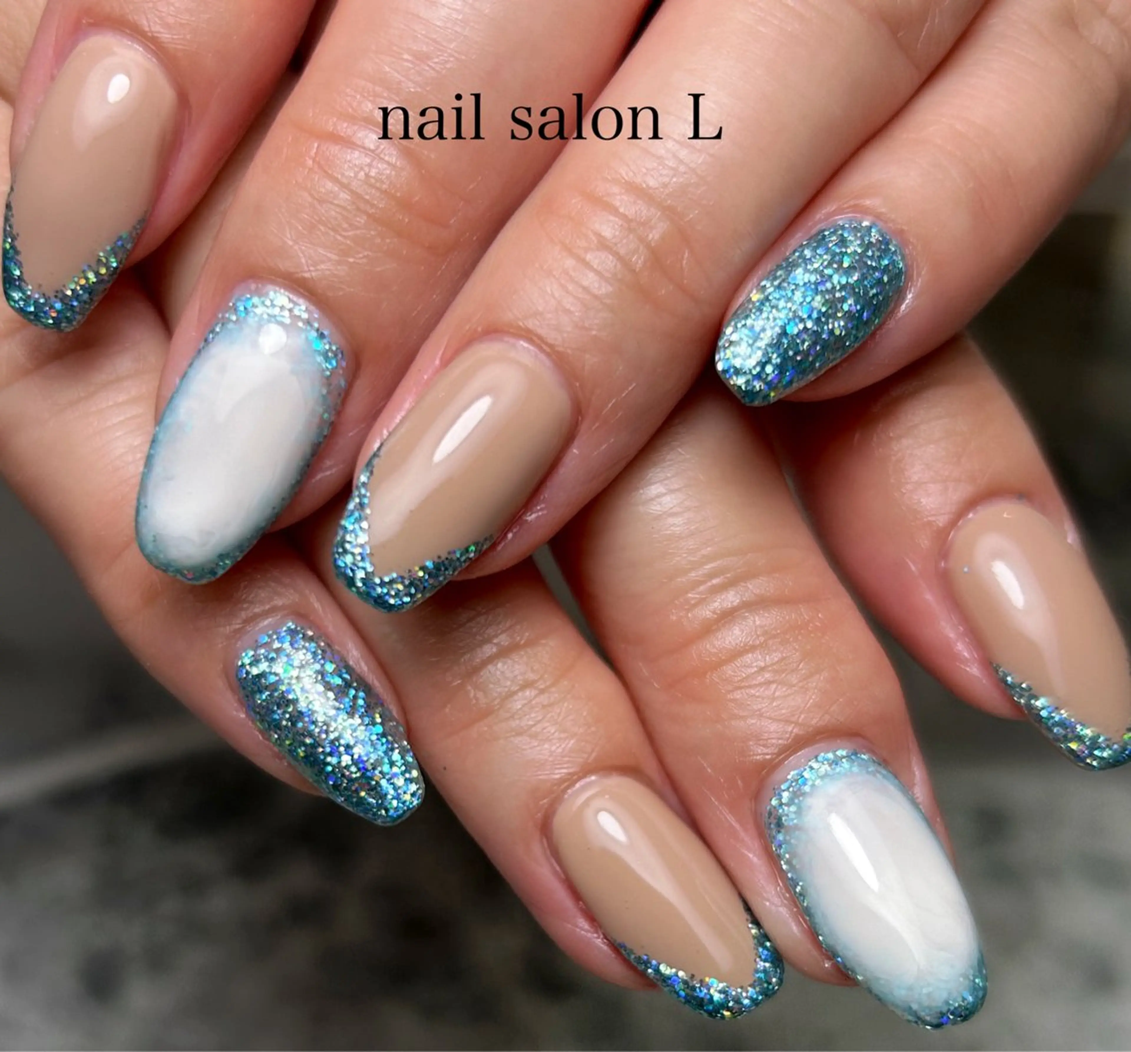 ネイル ブルー ラメ(グリッター) ハンドネイル 吉川市 ネイルサロンLのネイルデザイン