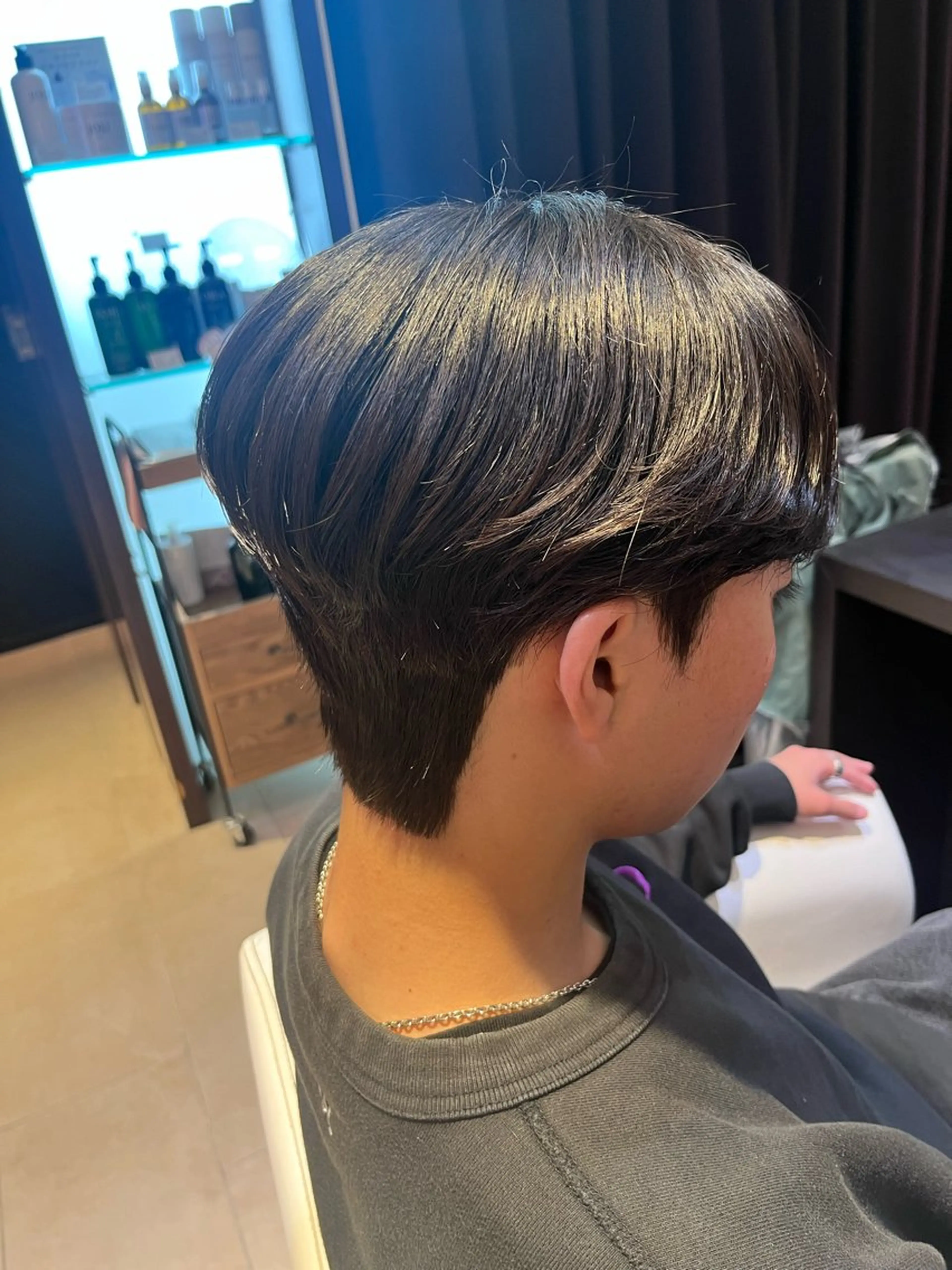 メンズ メンズブリーチ センターパート コンマヘア ダウンパーマ カルマパーマ カット パーマ 韓国メンズヘア特化 ‪☆KOKIのヘアスタイル